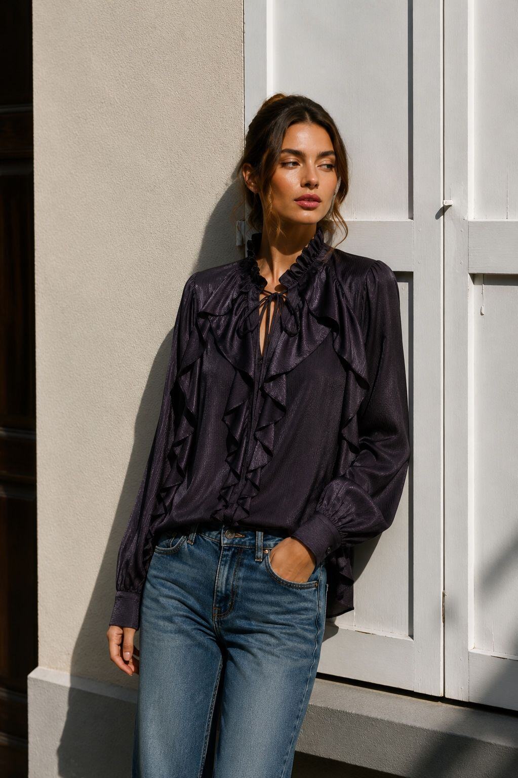 Grossiste Golden Days - G&D - Blouse à volants avec col froncé et manches longues