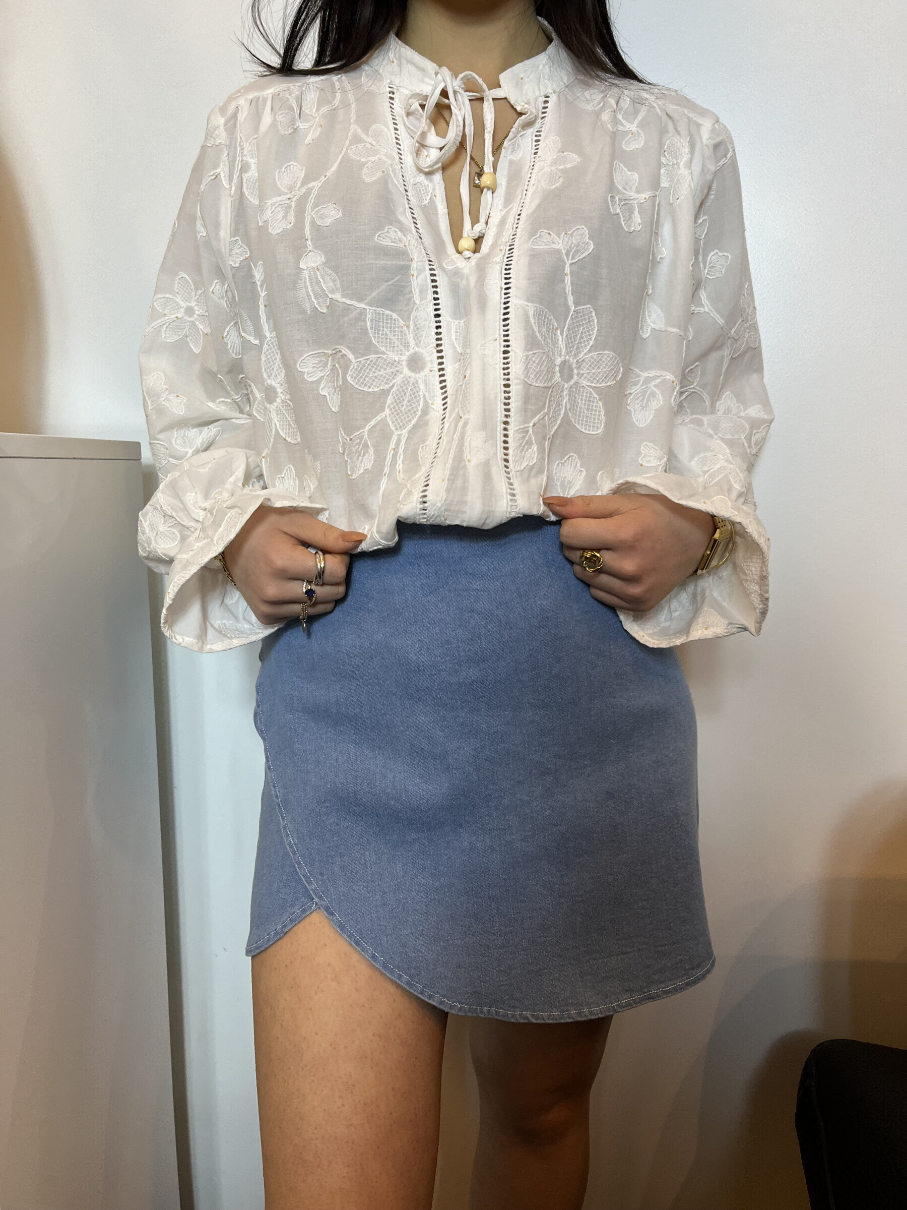 Wholesaler Graciela Paris - Floral embroidery shirt