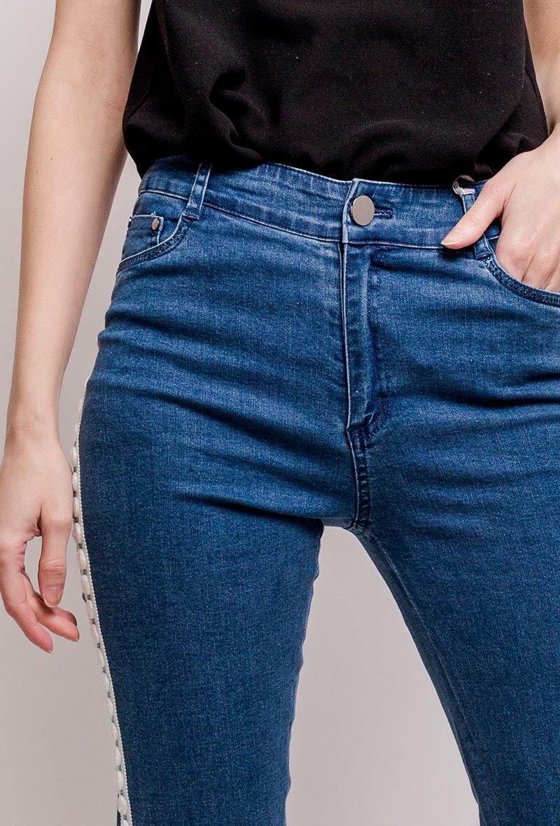 Wholesaler Graciela Paris - Crop pants with side stripes