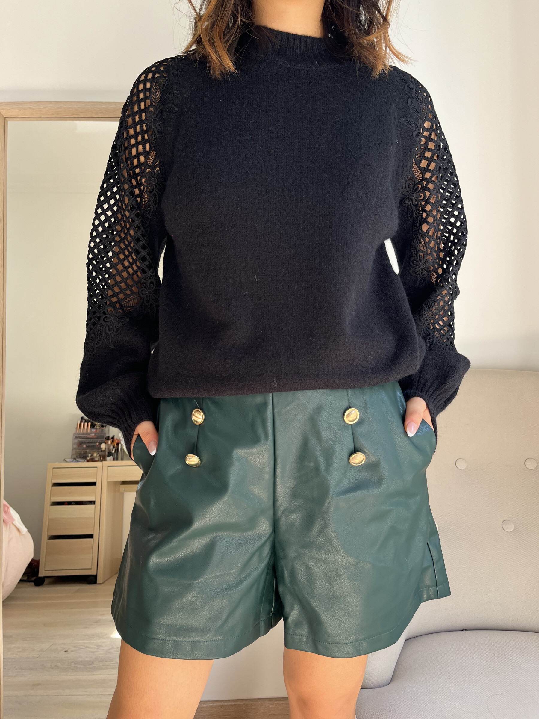 Großhändler Graciela Paris - Pullover mit Spitzendetails an den Ärmeln
