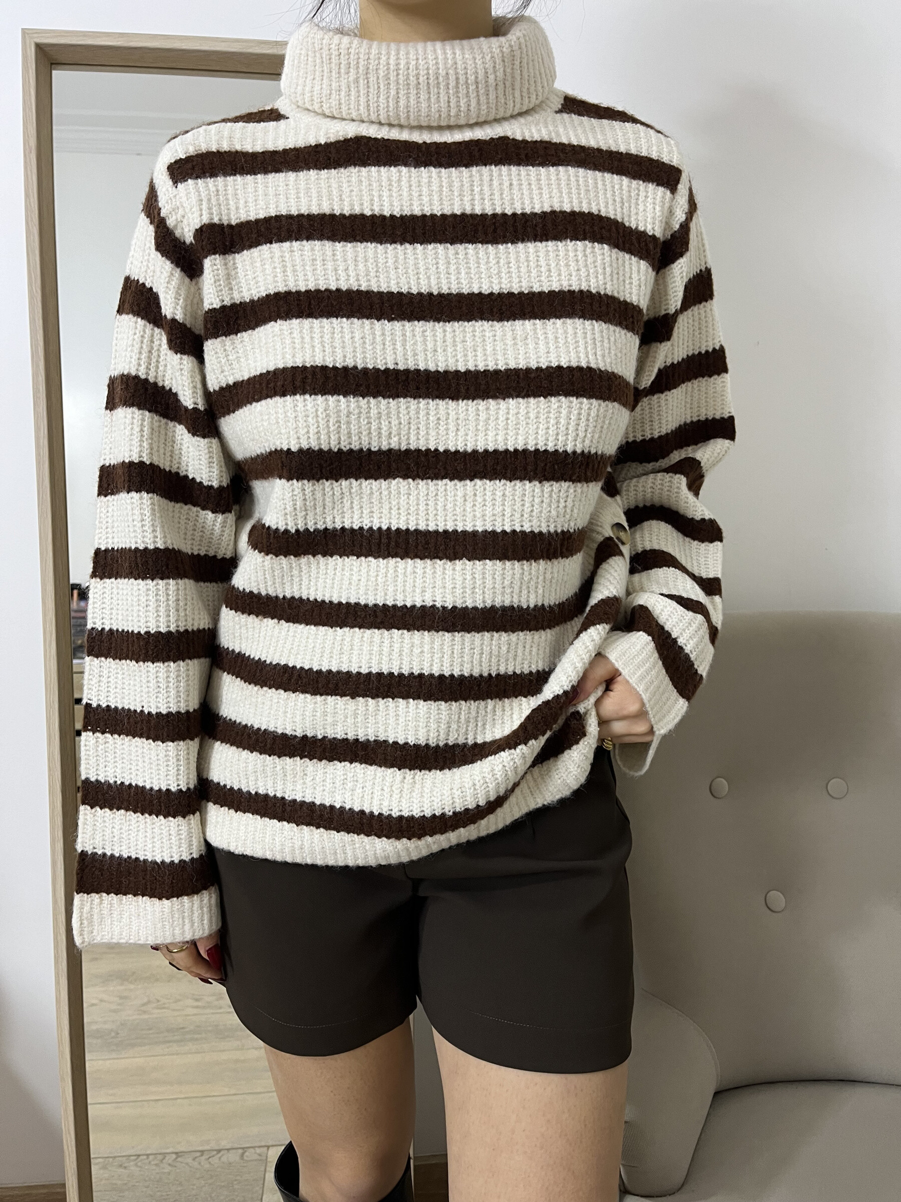Wholesaler Graciela Paris - Turtleneck knit sweater