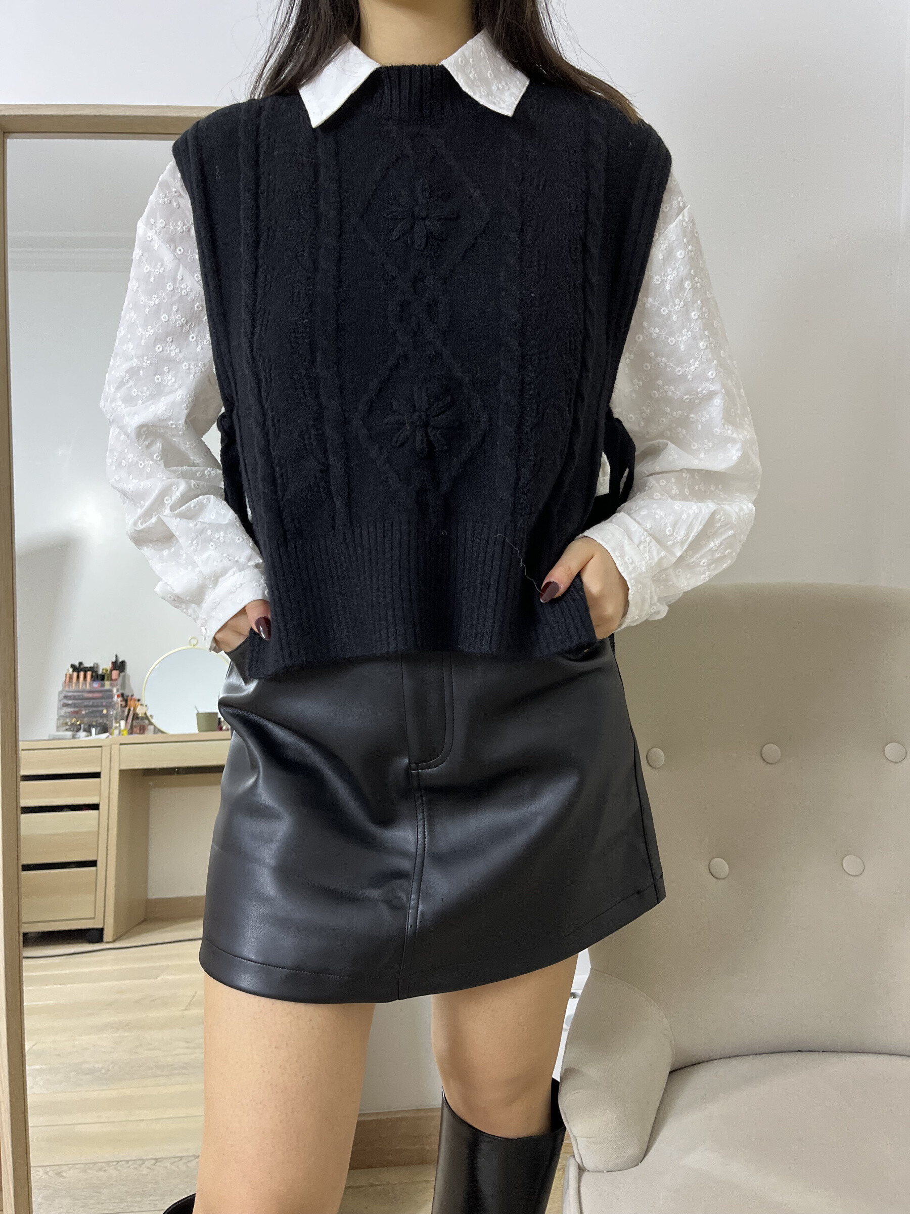 Wholesaler Graciela Paris - Sleeveless layering sweater