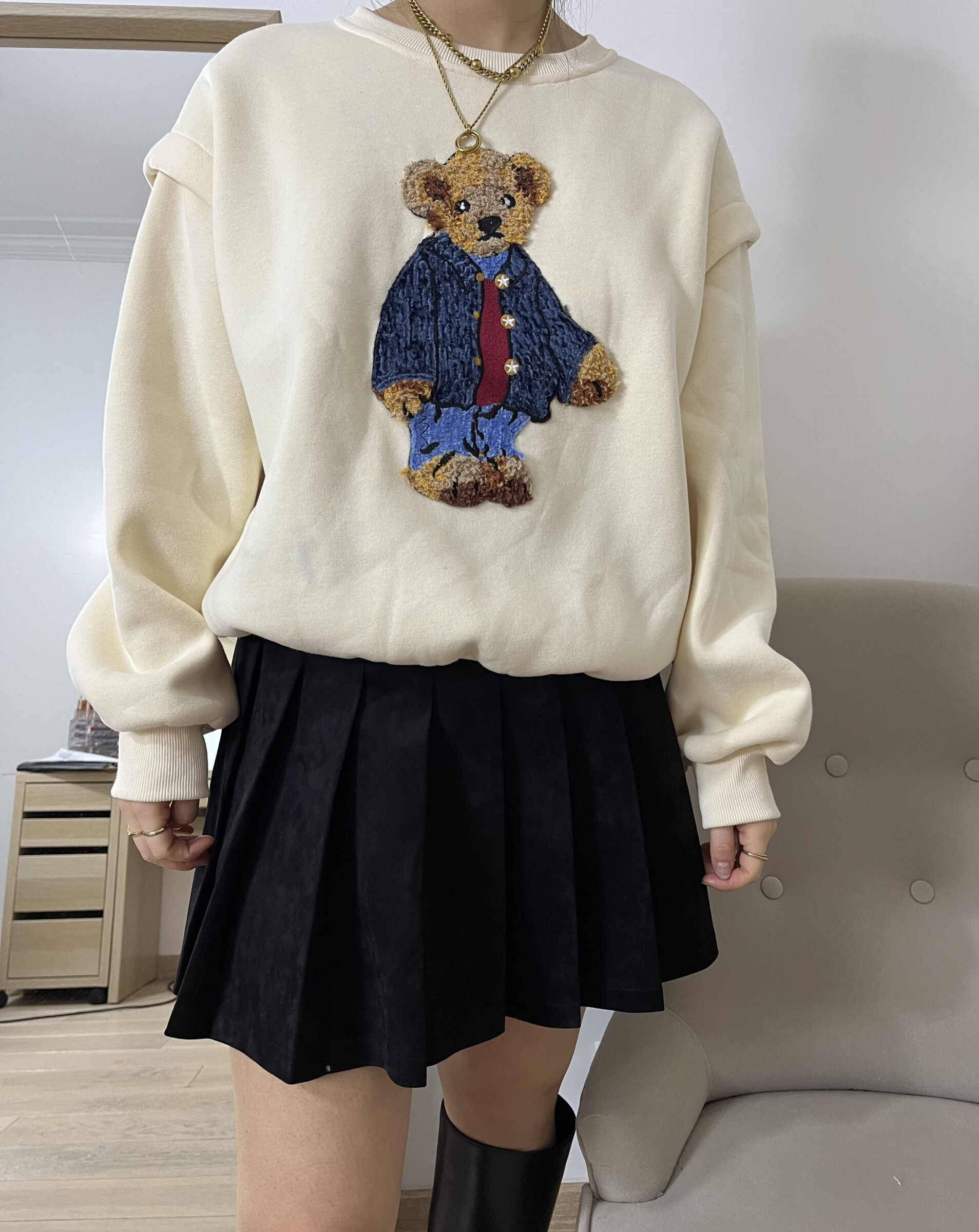 Wholesaler Graciela Paris - Sweatshirt with embossed bear