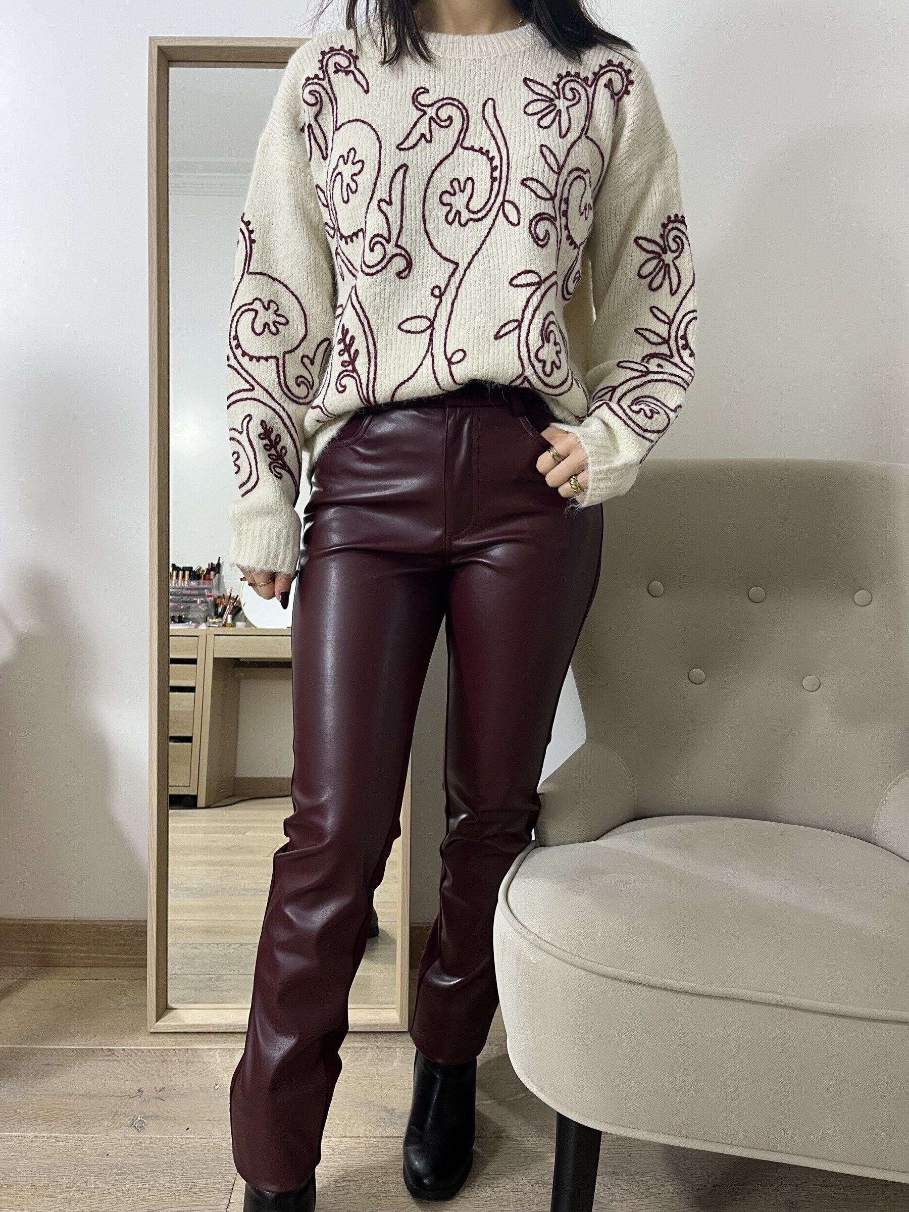 Wholesaler Graciela Paris - Sweater with embroidery