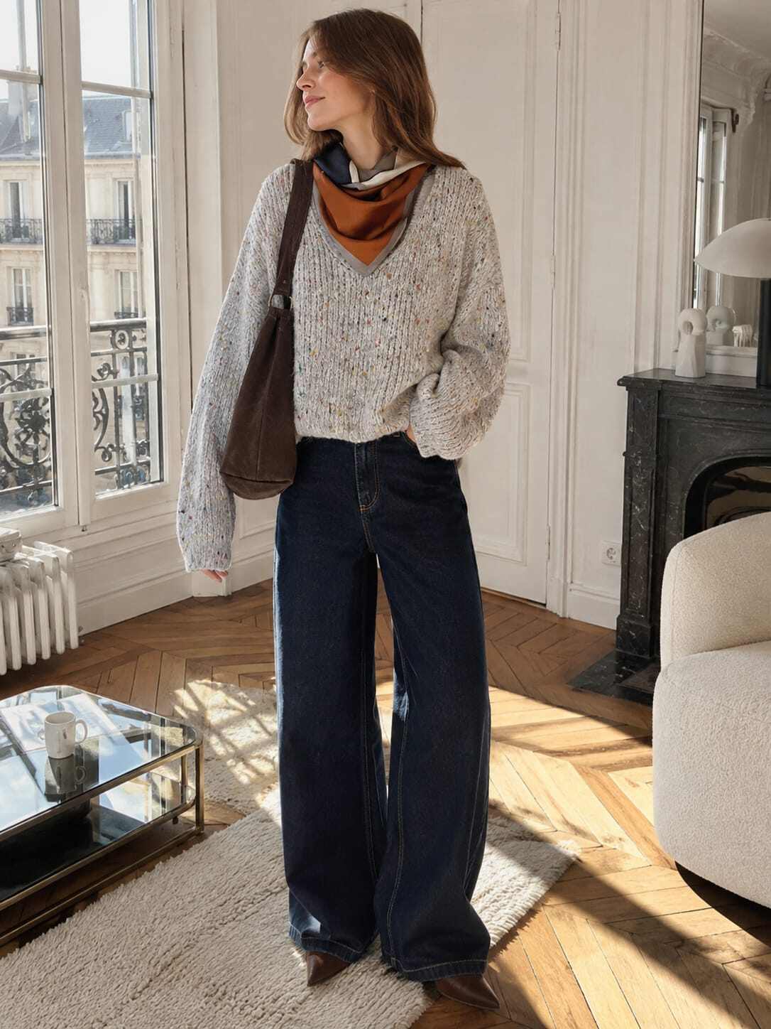 Grossiste Graciela Paris - Pull col V avec foulard en satin inclus