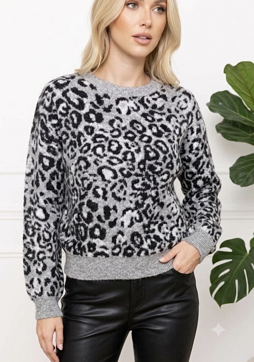 Mayorista Graciela Paris - Suéter de lana con estampado de leopardo