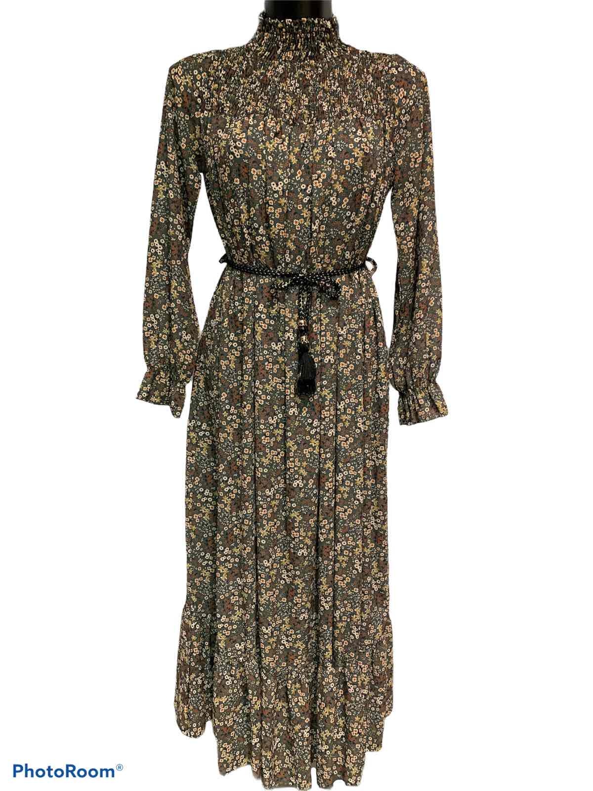 Grossiste Graciela Paris - Robe ample et longue à imprimée, col smoké montant