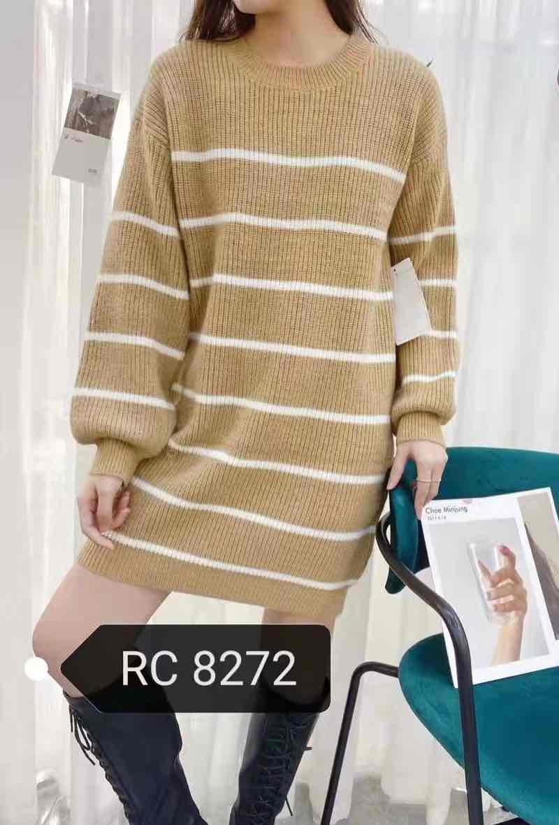 Grossiste Graciela Paris - Robe pull courte à rayure. col rond