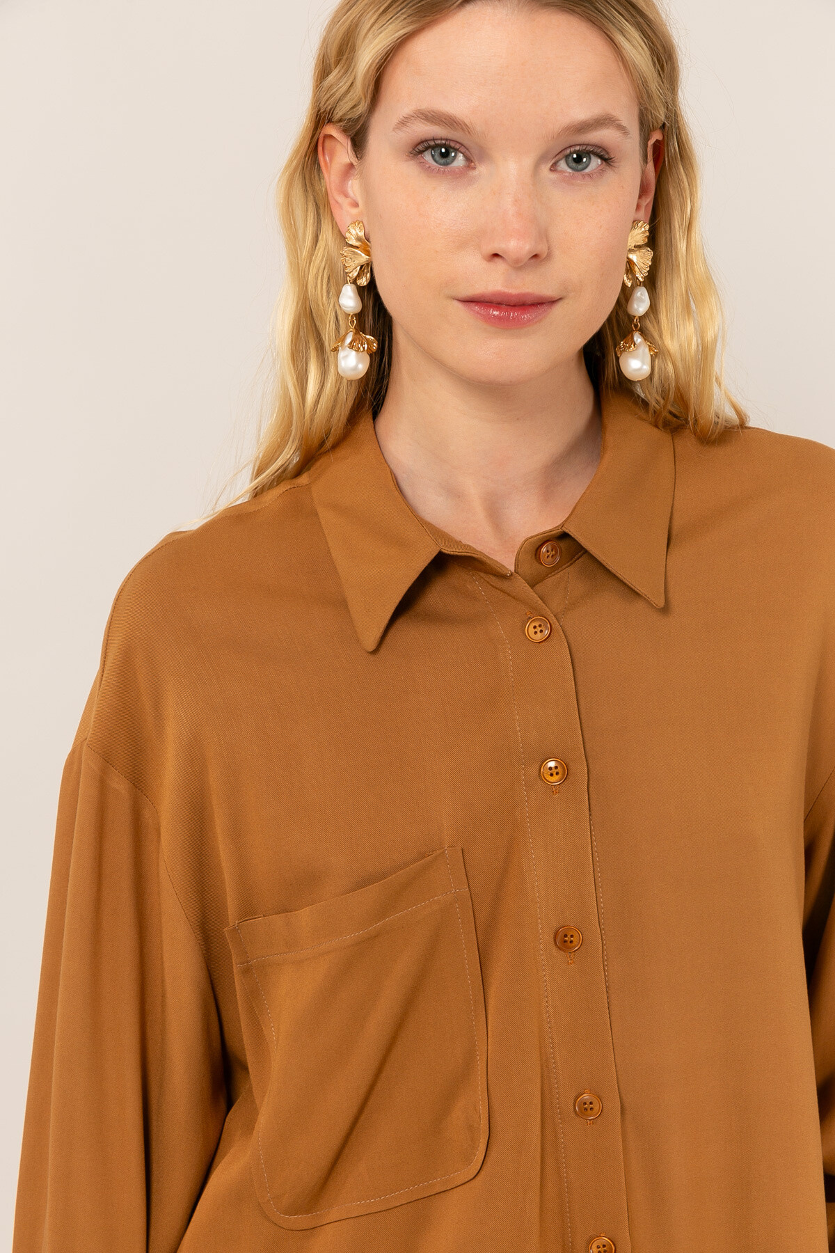 Grossista GUAS Collection - Completo camicia e pantaloni