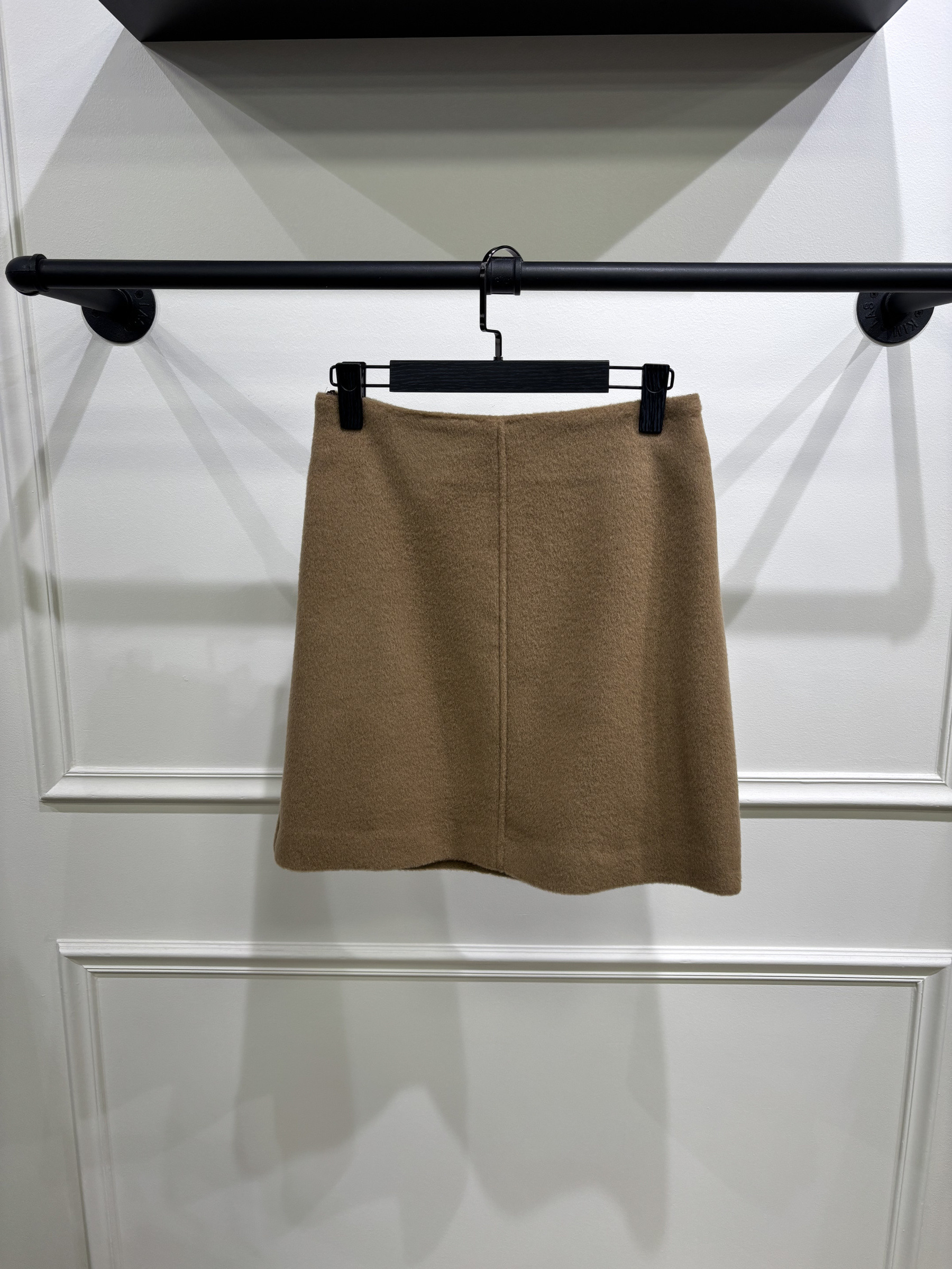 Mayorista GUAS Collection - Falda de lana de longitud media Hecha en Francia