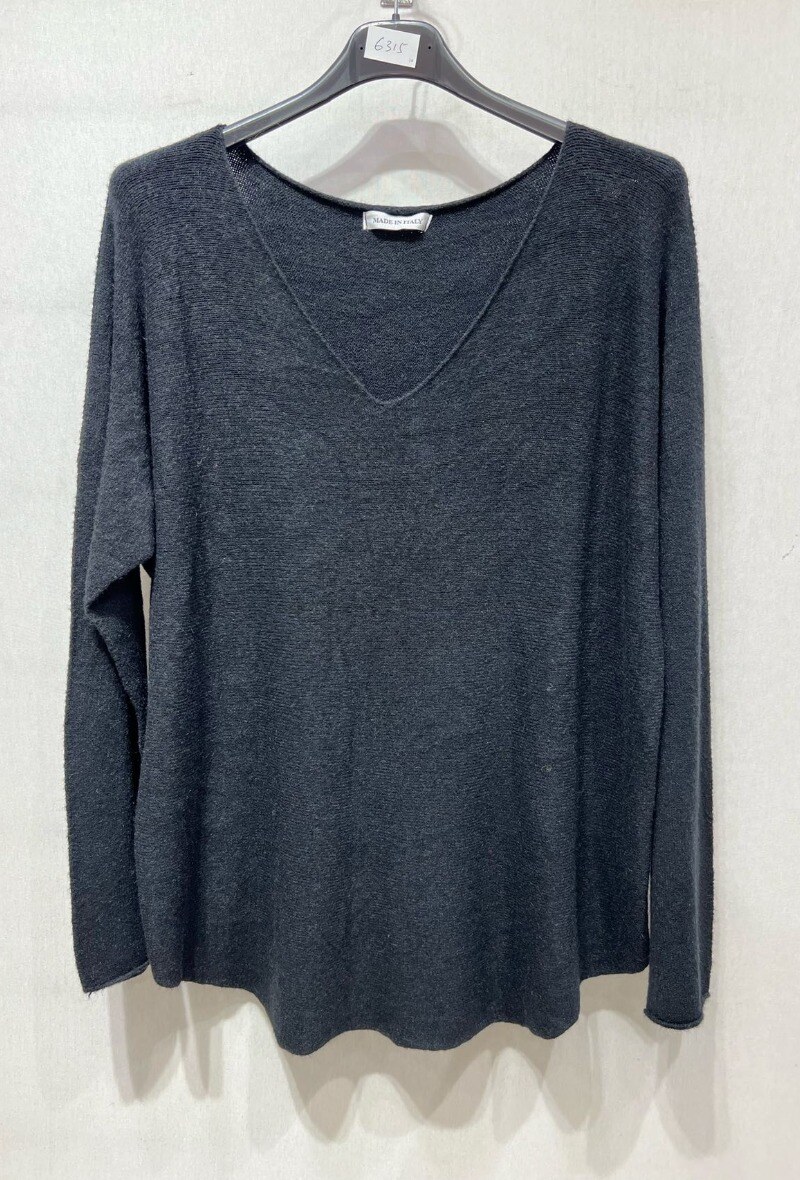 Wholesaler H-3 - V-neck sweater large size