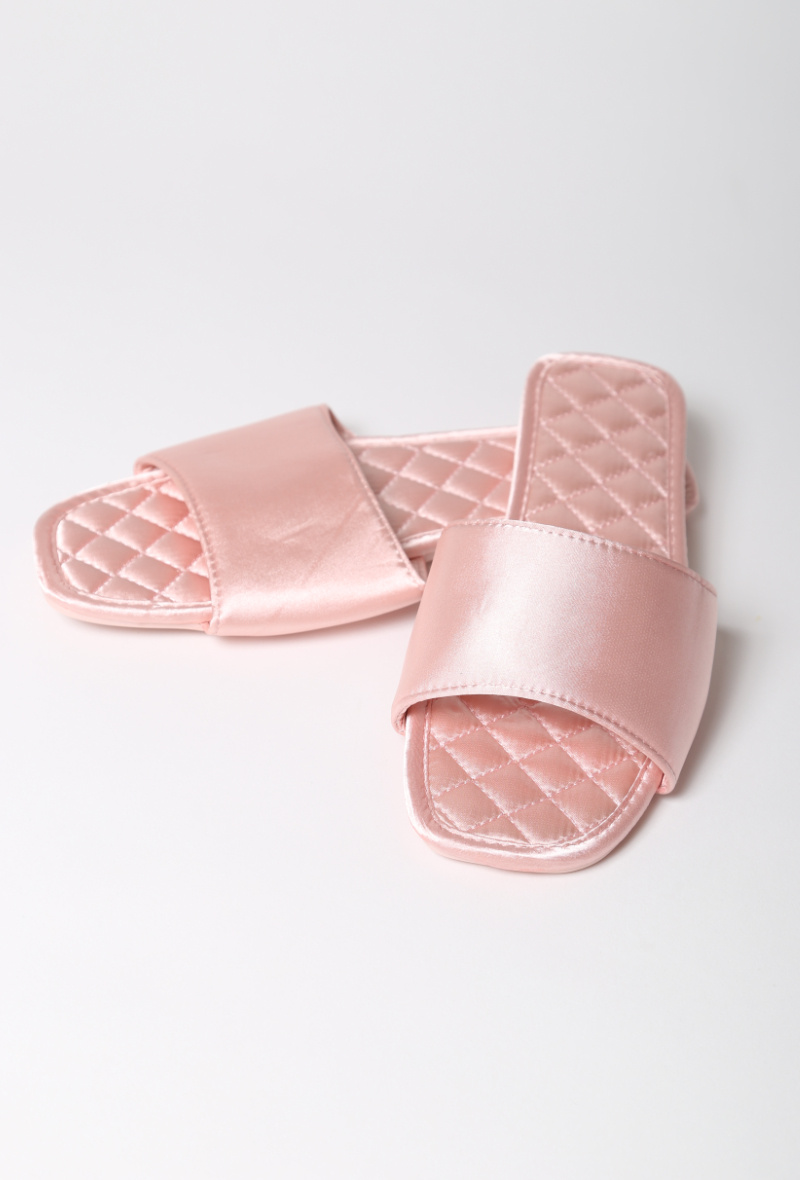 Wholesaler H&Nathalie - Women's Satin Mules