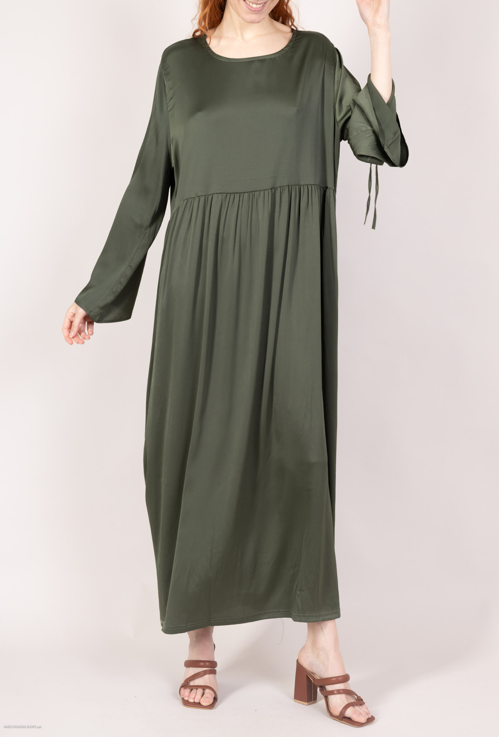 Grossiste H.STYLE - Abaya Élégance  – Tissu Satiné Fluide
