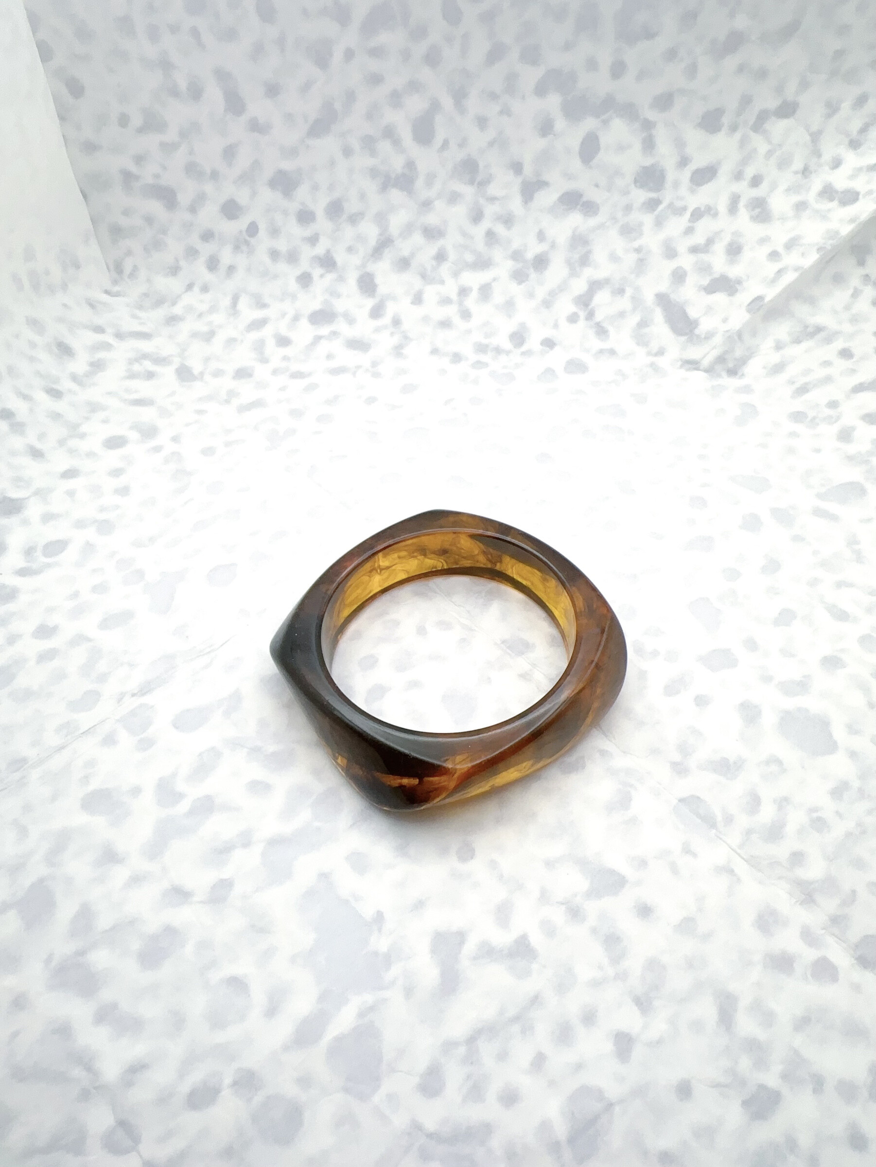 Wholesaler H&T Bijoux - Resin bracelet
