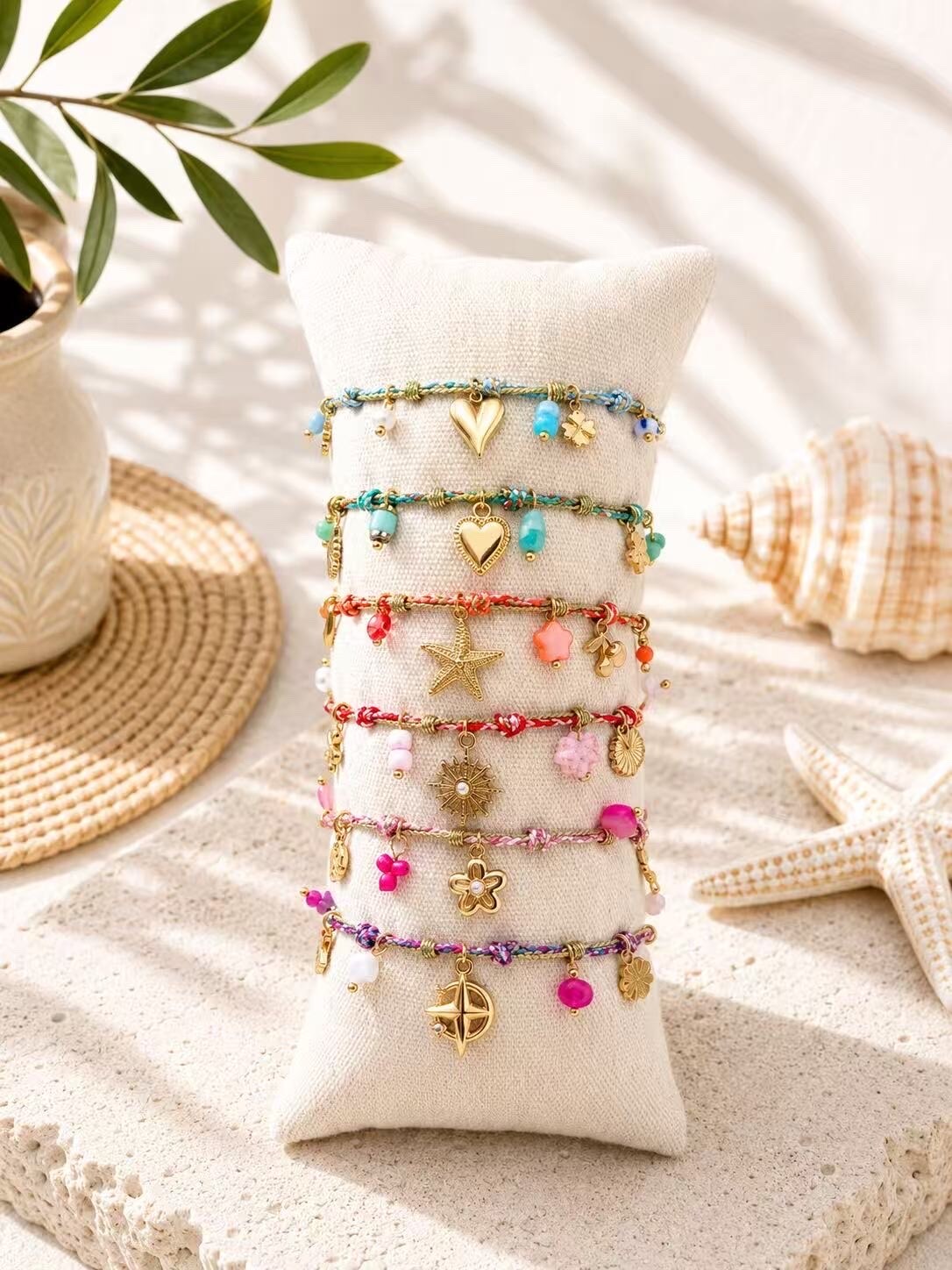 Grossiste H&T Bijoux - Lot de 6 bracelets fantaisie avec coussin