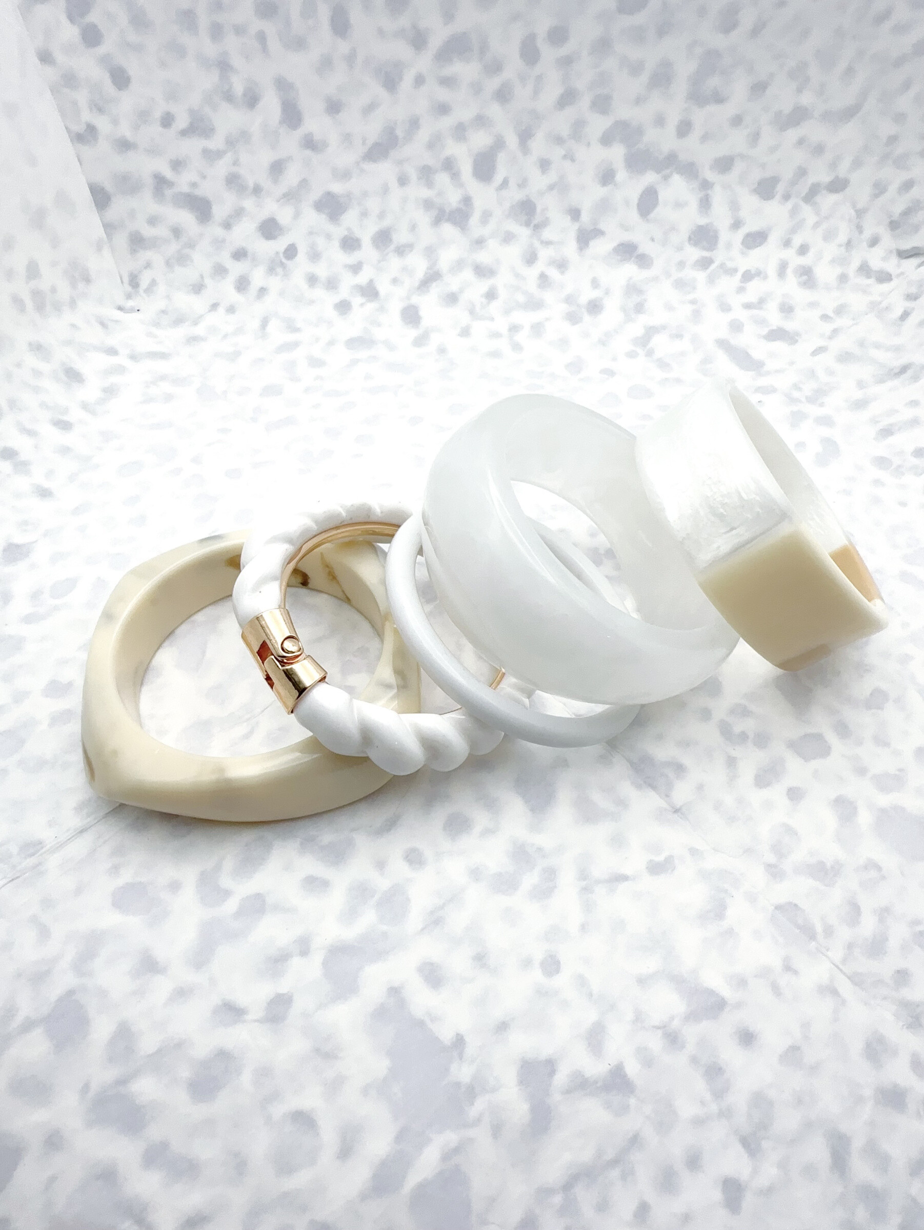 Wholesaler H&T Bijoux - Resin bracelet