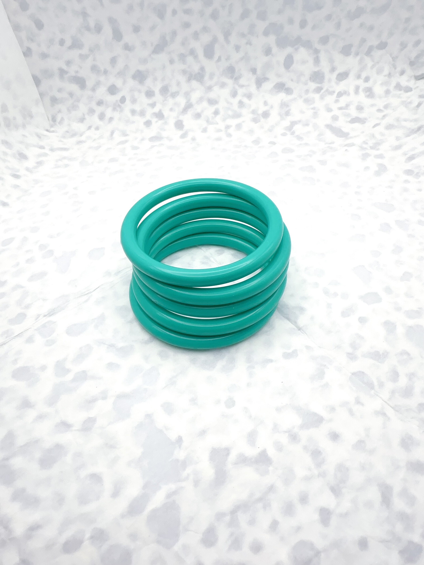Wholesaler H&T Bijoux - Acrylic bracelet