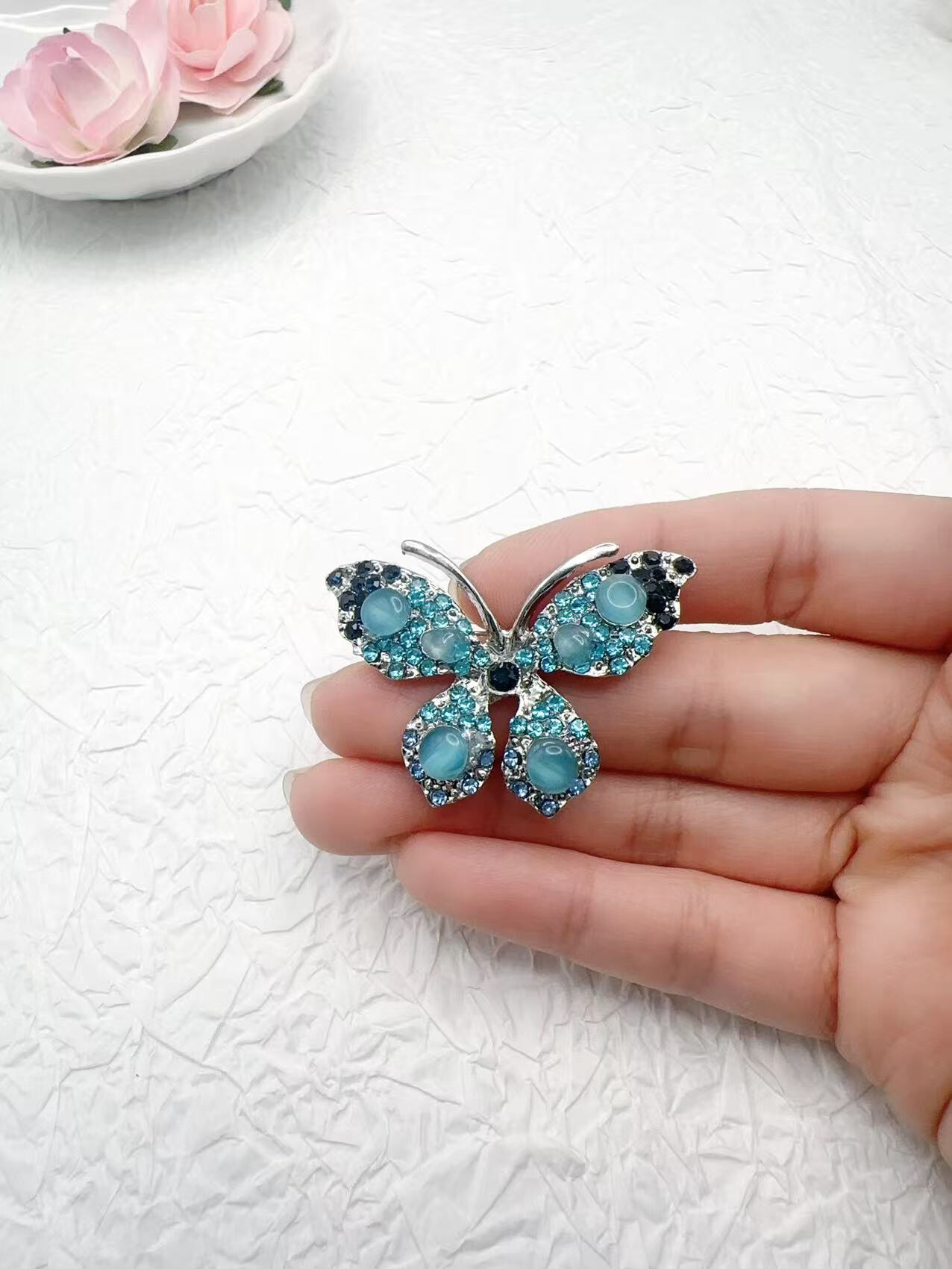 Grossiste H&T Bijoux - Broche fantaisie.