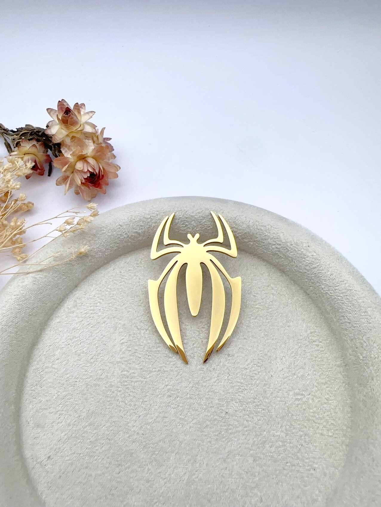 Grossiste H&T Bijoux - Broche en acier inoxydable.