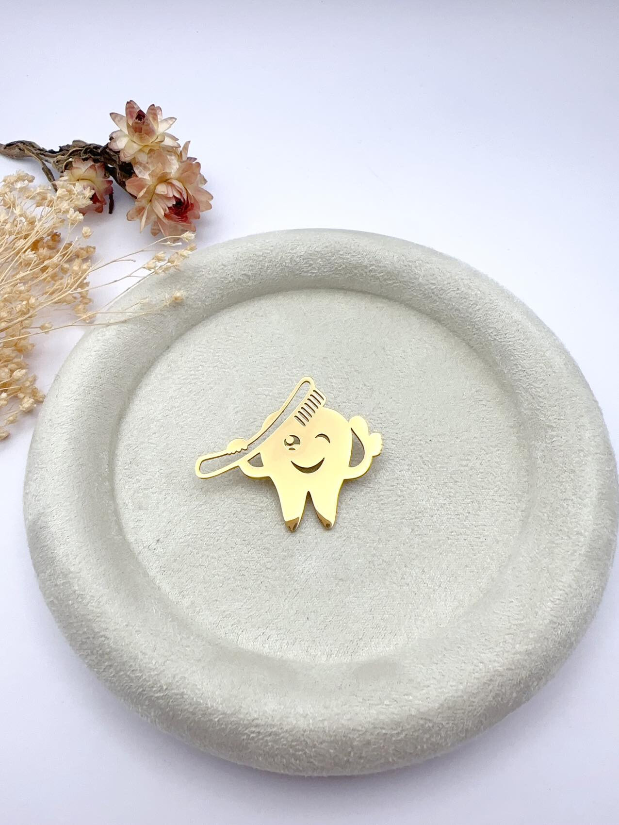 Grossiste H&T Bijoux - Broche en acier inoxydable.