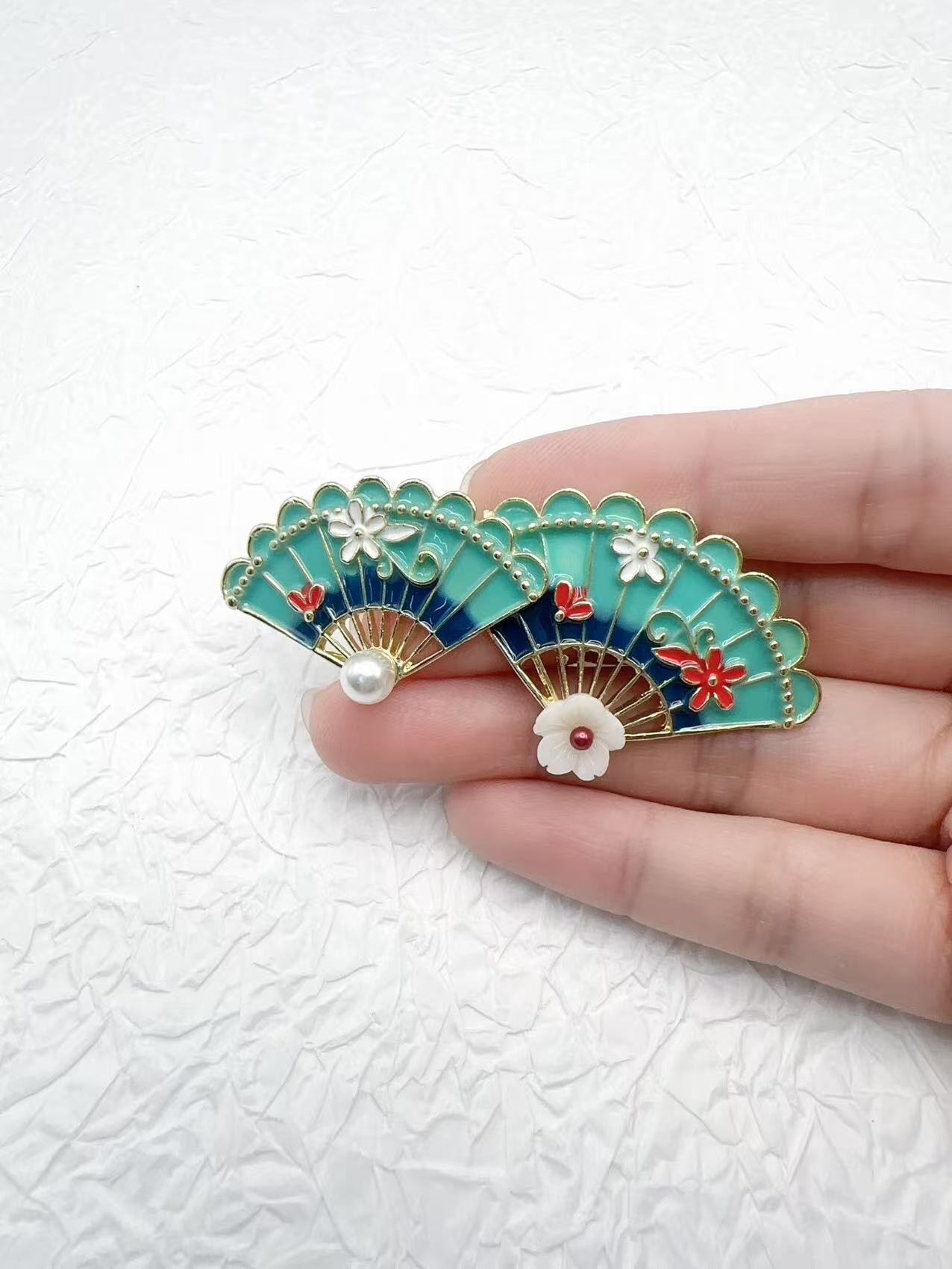 Wholesaler H&T Bijoux - Fancy pin.