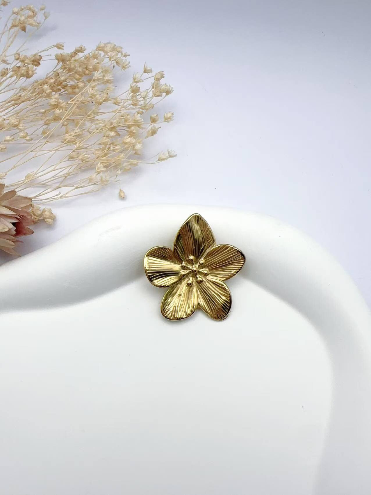 Grossiste H&T Bijoux - Broche en acier inoxydable.