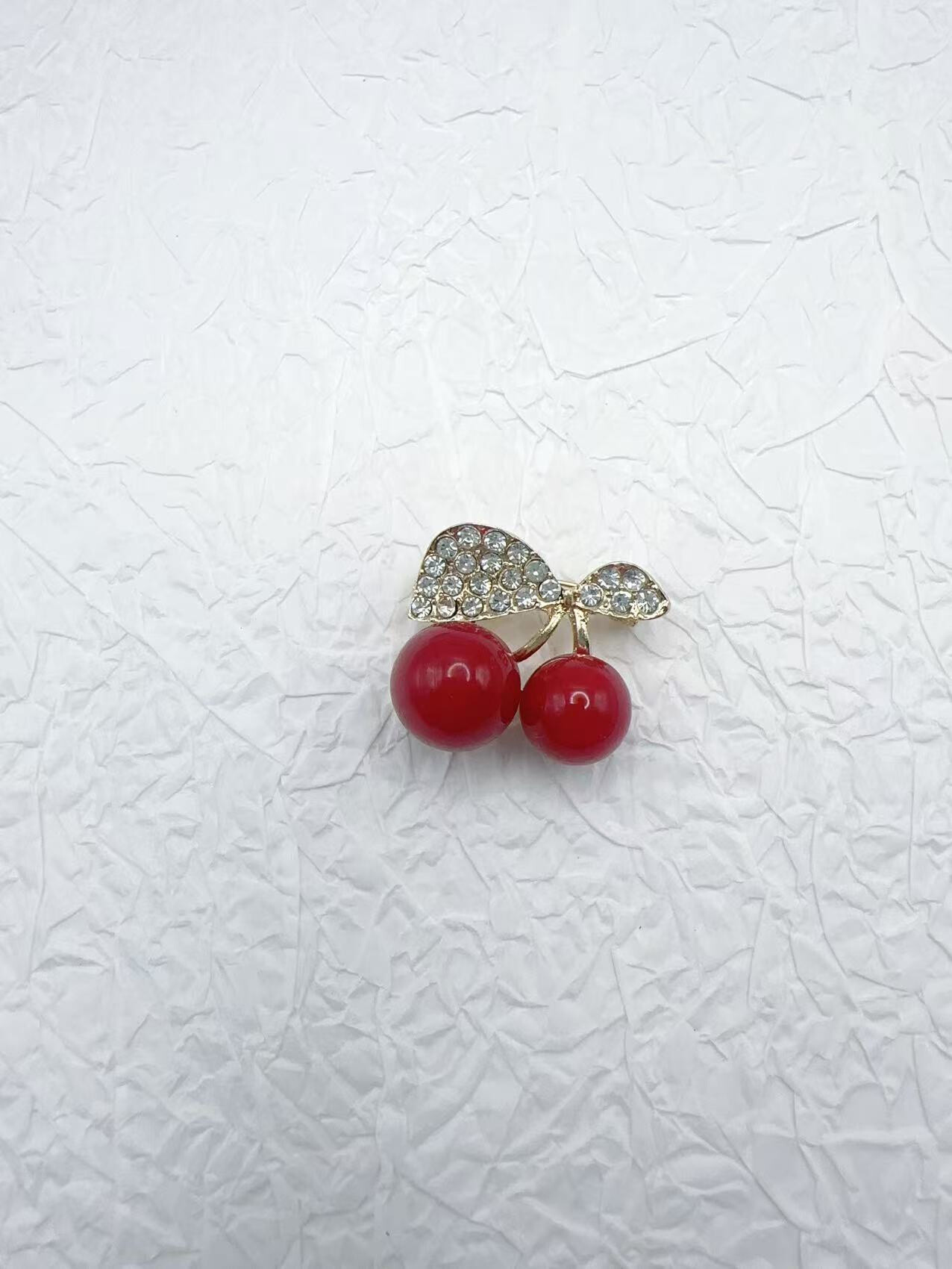 Grossiste H&T Bijoux - Broche fantaisie.
