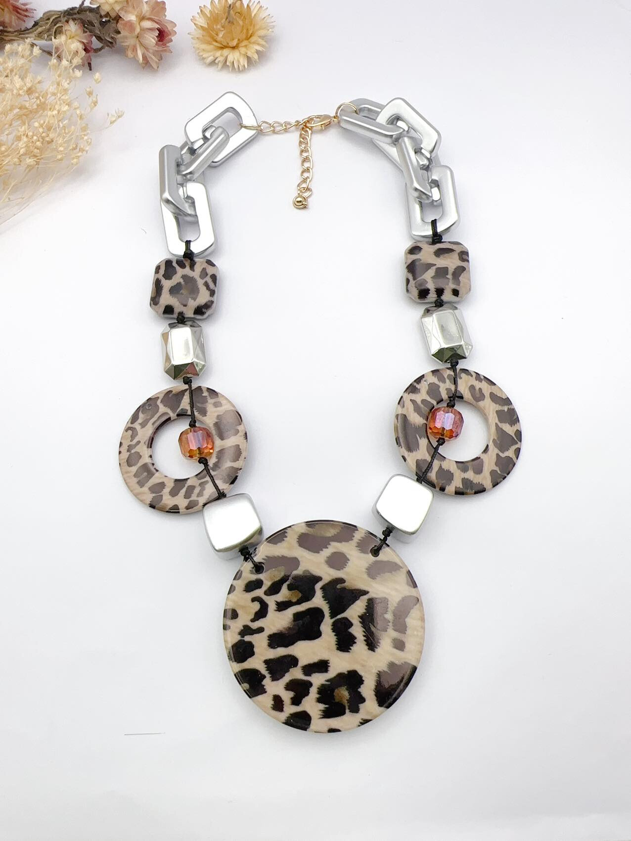 Großhändler H&T Bijoux - Ausgefallene Leoparden-Halskette.