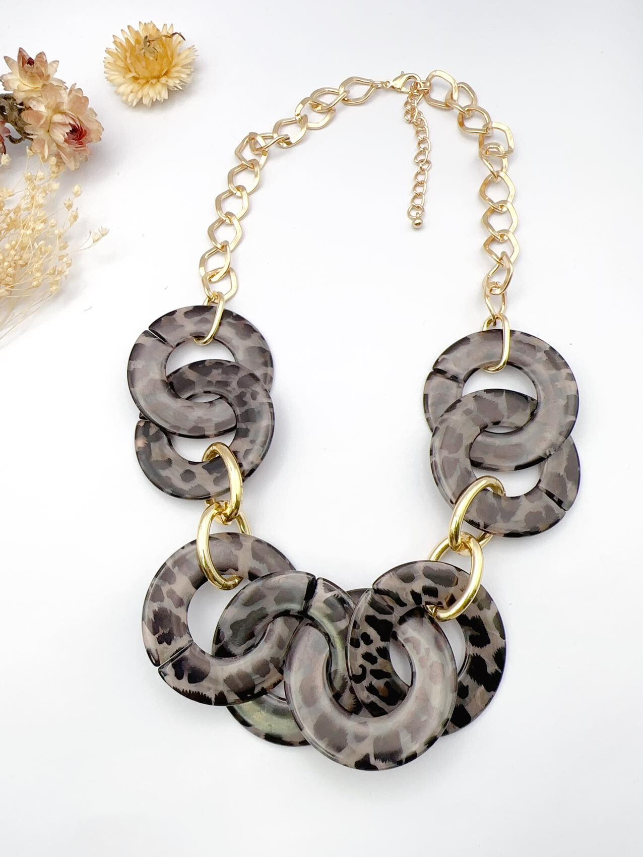 Wholesaler H&T Bijoux - Fancy leopard necklace.