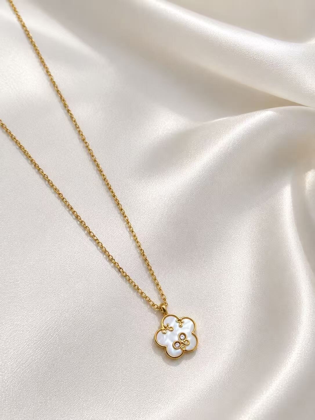 Grossiste H&T Bijoux - Collier en acier inoxydable