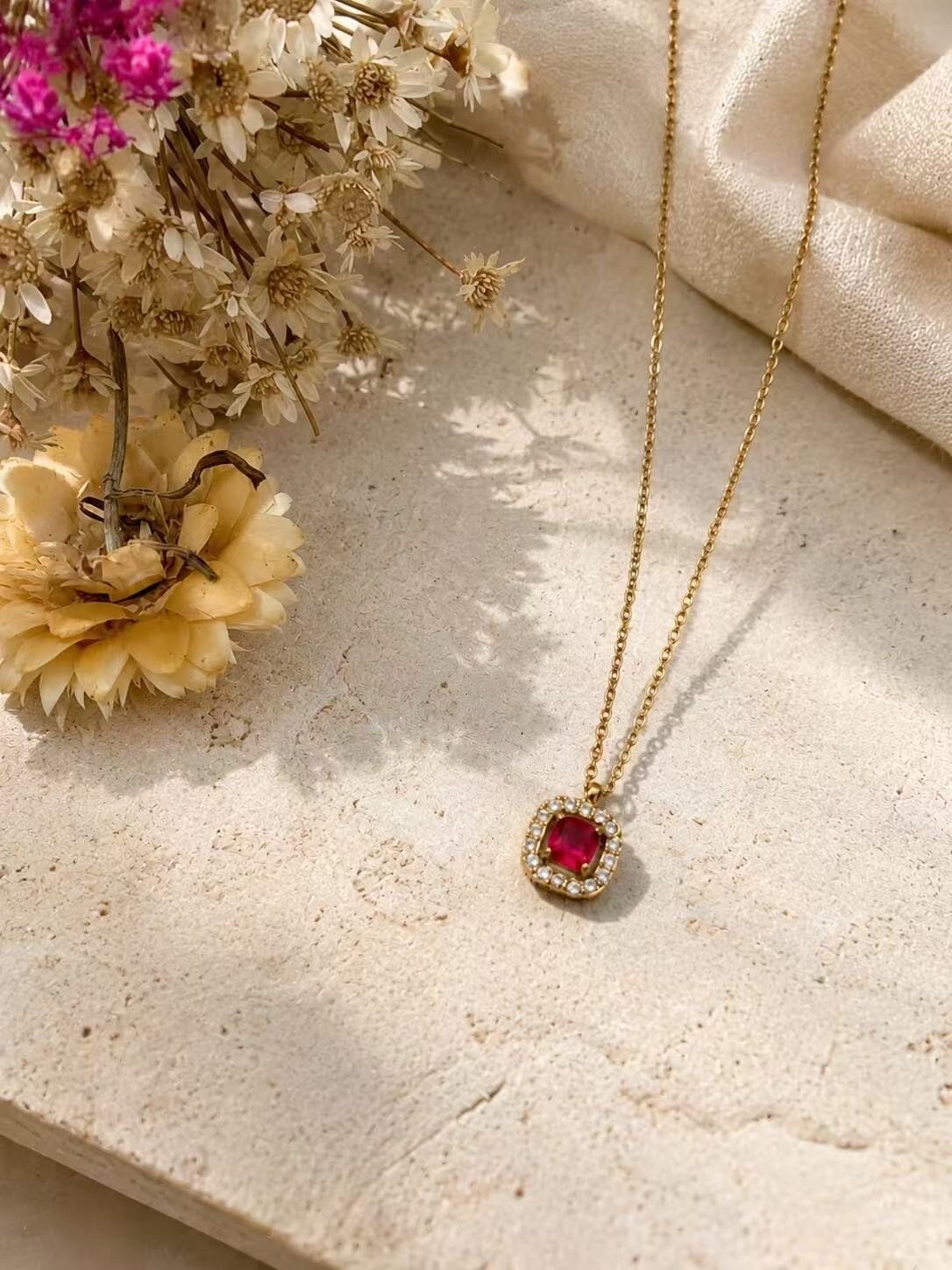 Großhändler H&T Bijoux - Halskette aus Edelstahl