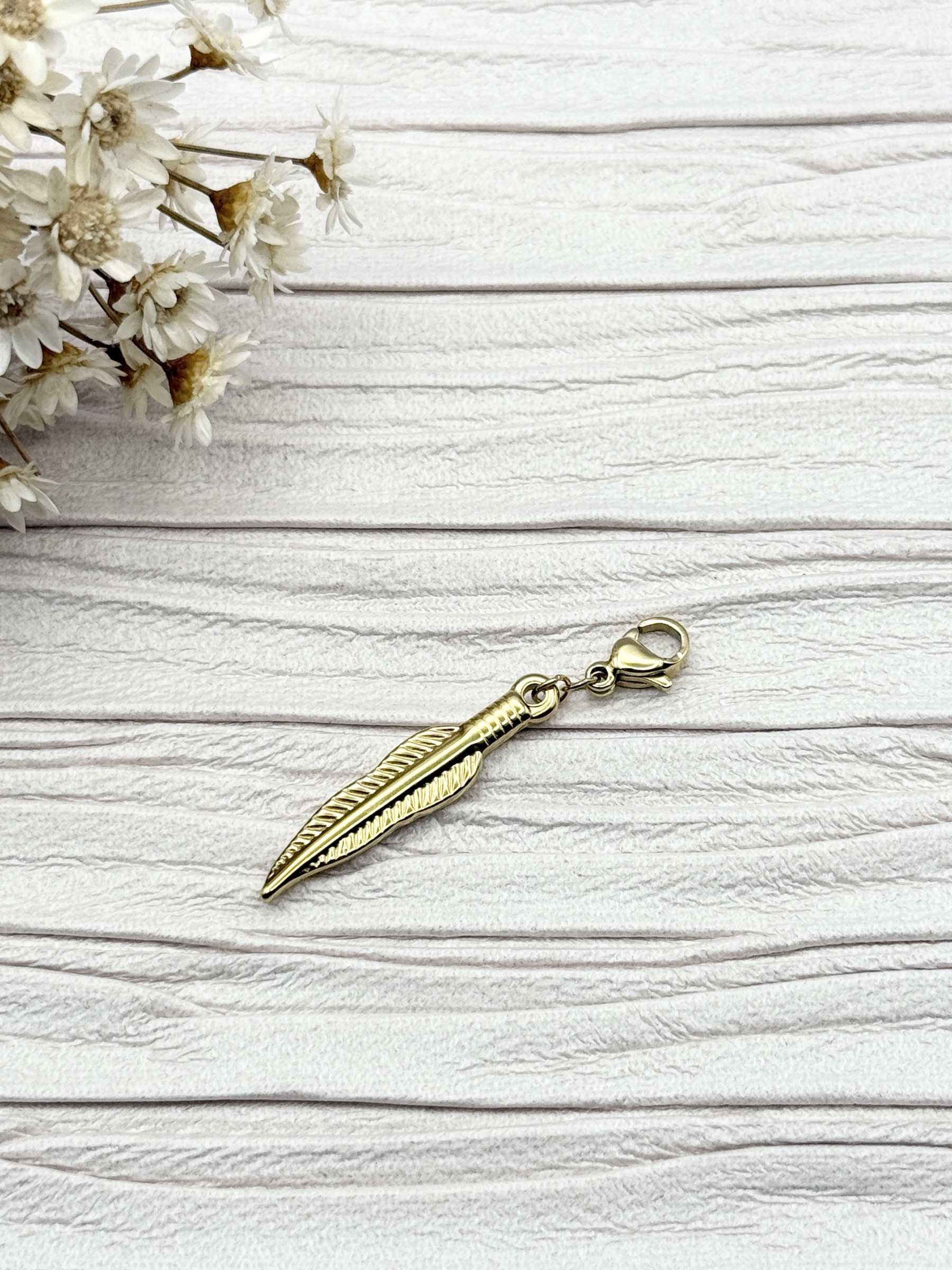 Mayorista H&T Bijoux - Encanto de acero inoxidable.