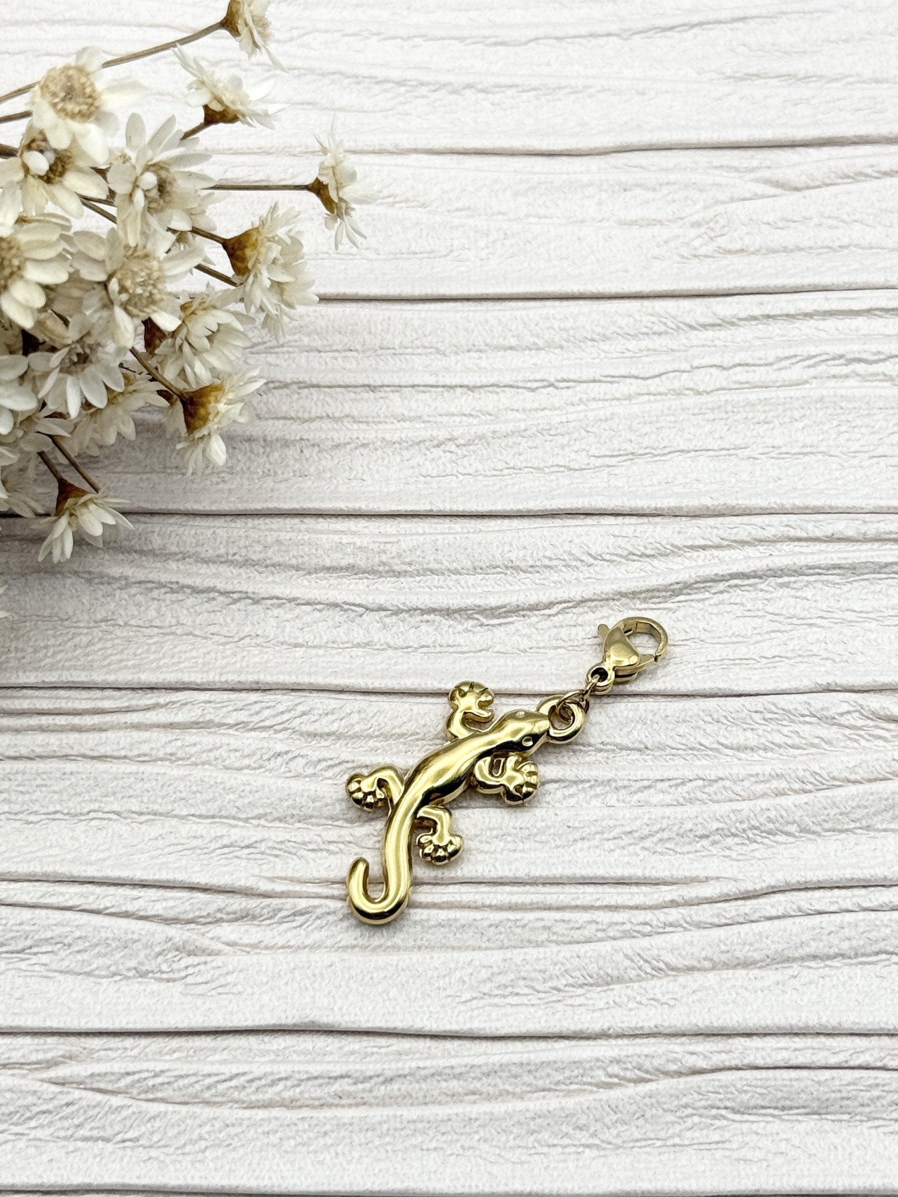 Mayorista H&T Bijoux - Encanto de acero inoxidable.