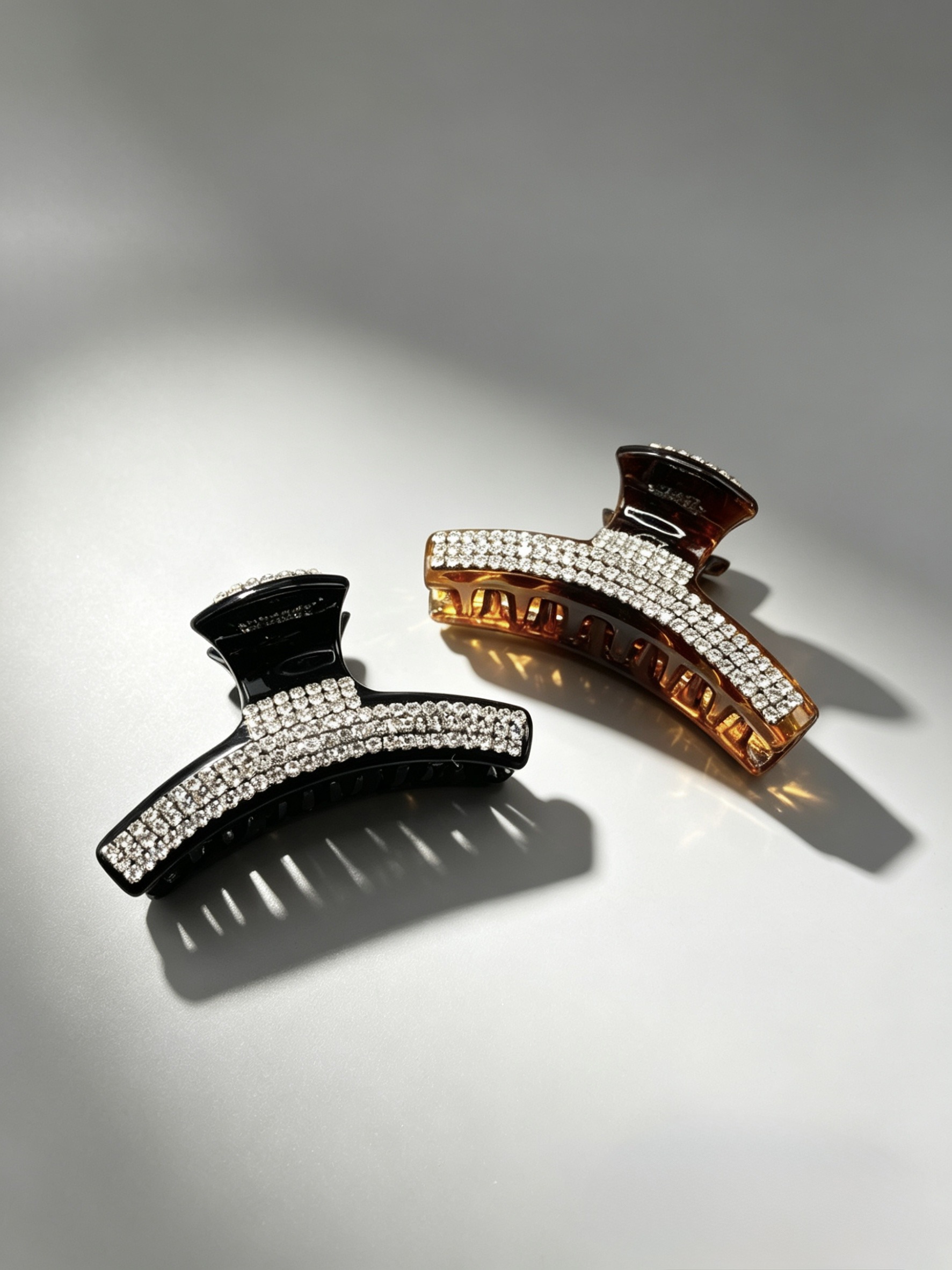 Wholesaler HANA BIJOUX - Rhinestone hair clip length 6.5 cm