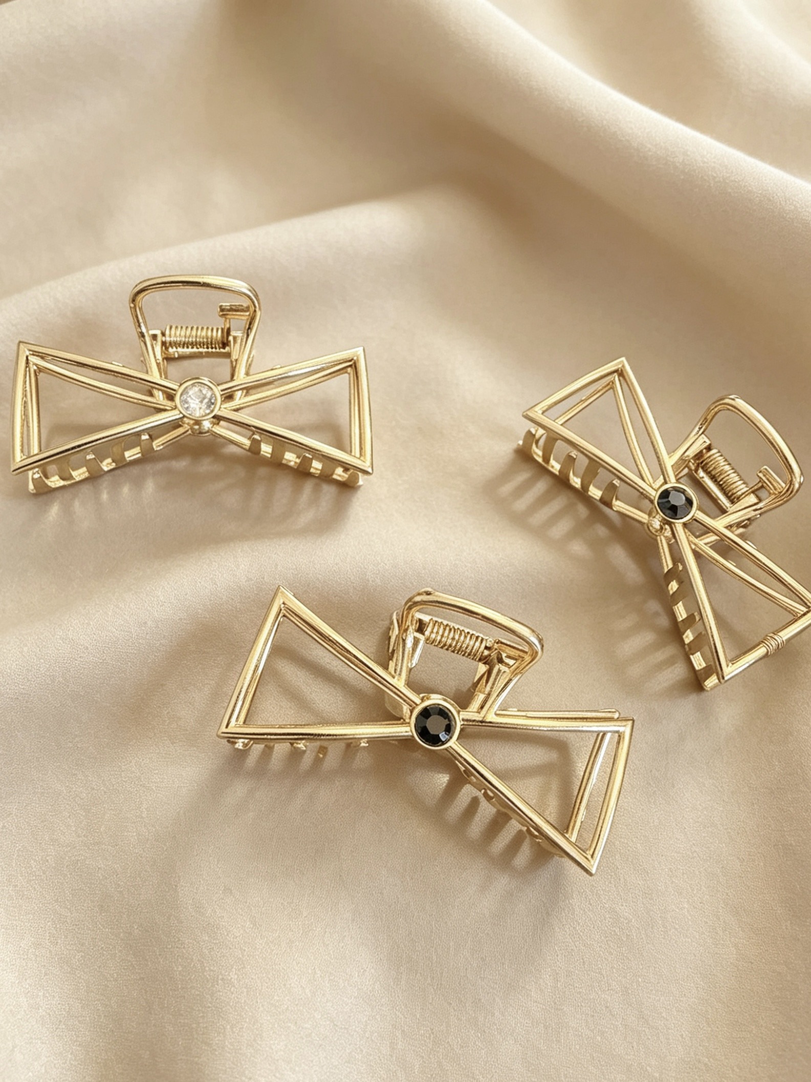 Wholesaler HANA BIJOUX - Bow hair clips with rhinestone