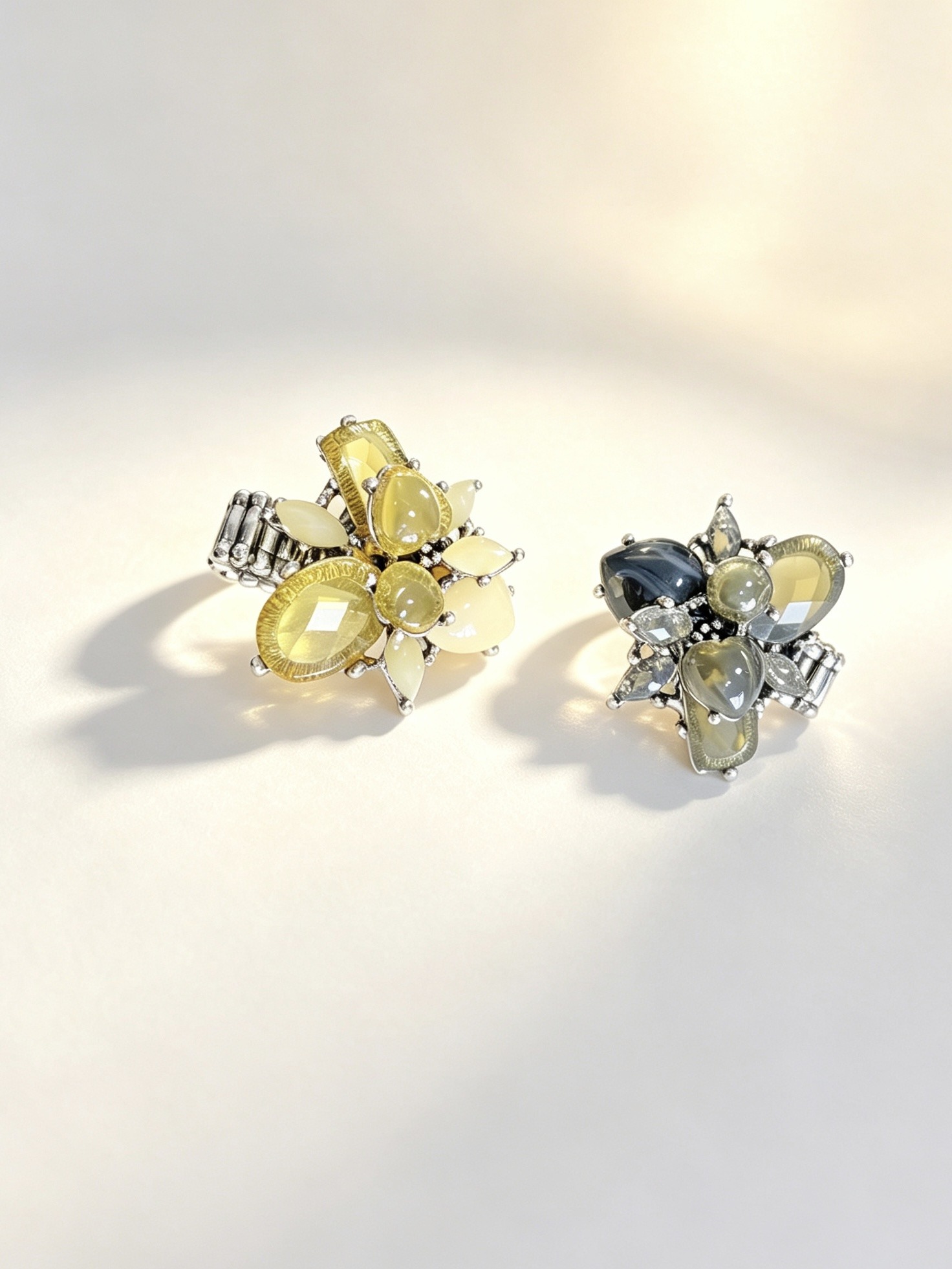 Wholesaler HANA BIJOUX - Floral ring with cabochon stones – retro botanical design