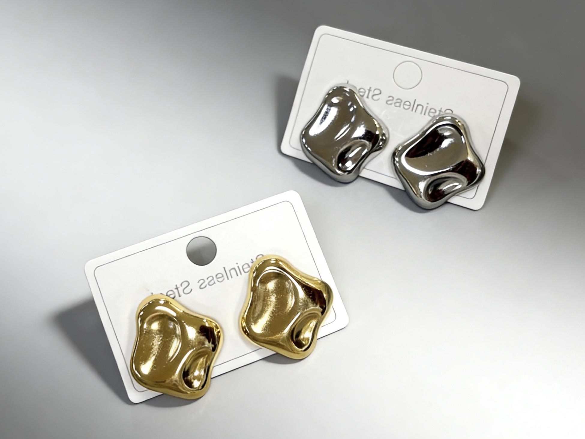 Wholesaler HANA BIJOUX - WAVY RHOMBUS EARRINGS