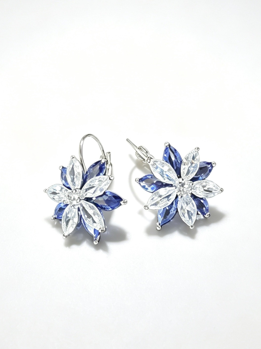 Mayorista HANA BIJOUX - Pendientes de gancho margarita. Plata.