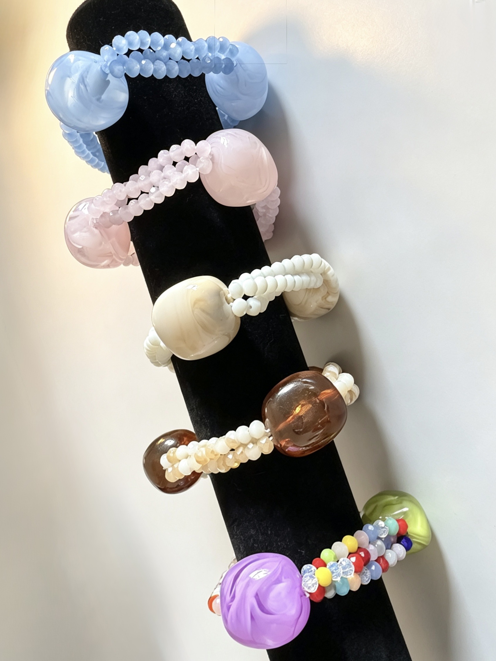 Wholesaler HANA BIJOUX - Elastic multi-strand bracelet with pearls and spheres