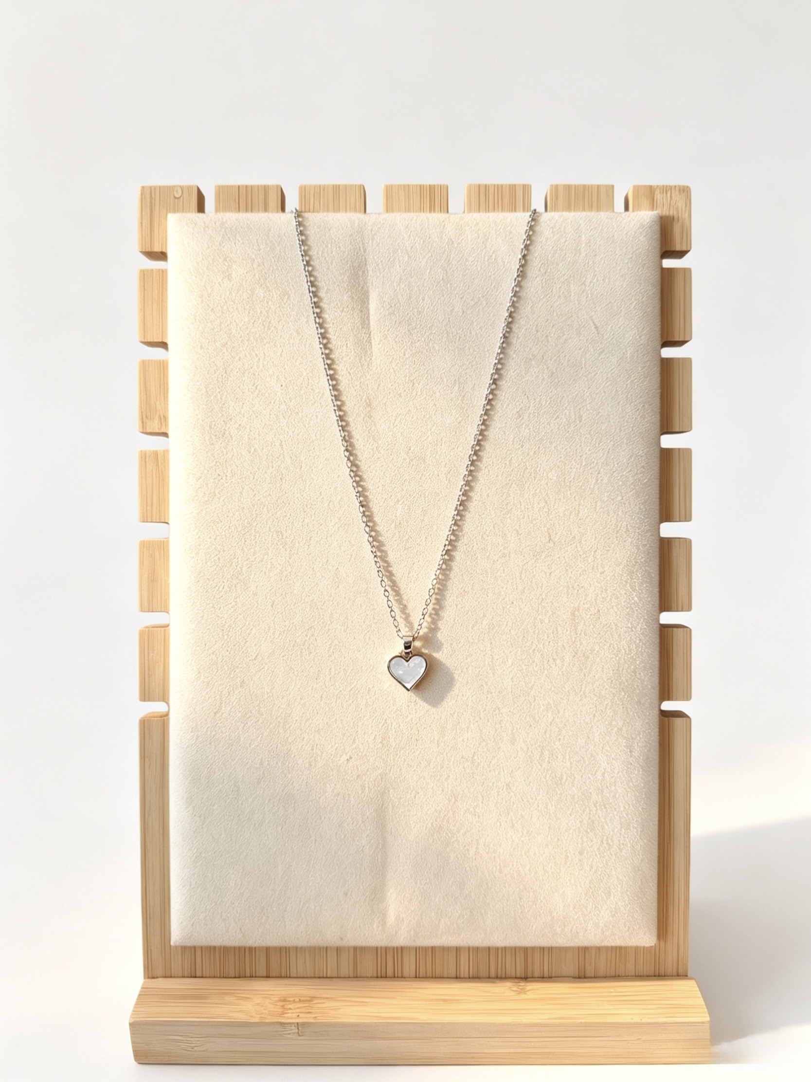 Grossista HANA BIJOUX - Collana in acciaio con ciondolo a Cuore (argento)