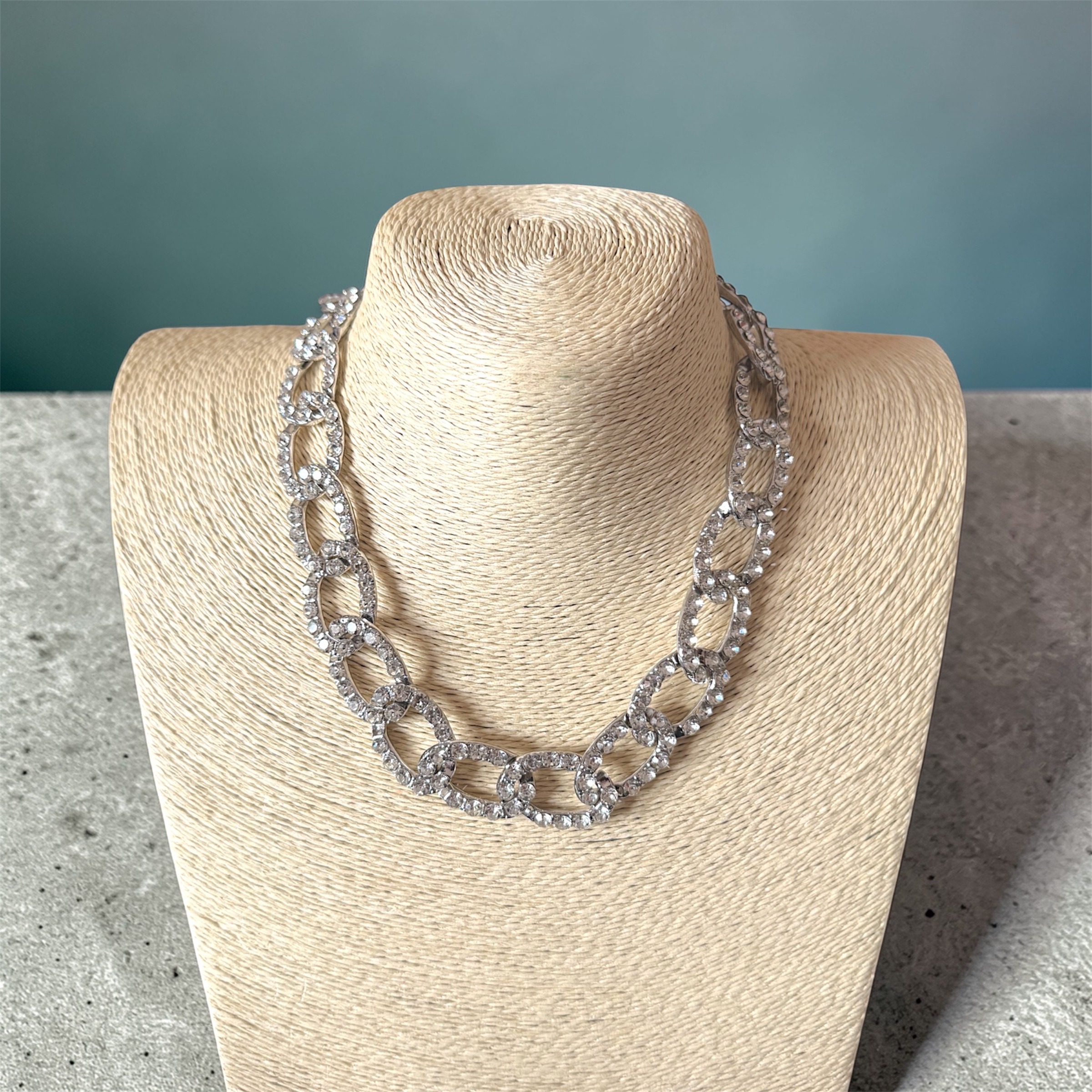 Wholesaler HANA BIJOUX - SILVER CHAIN NECKLACE WITH RHINESTONES