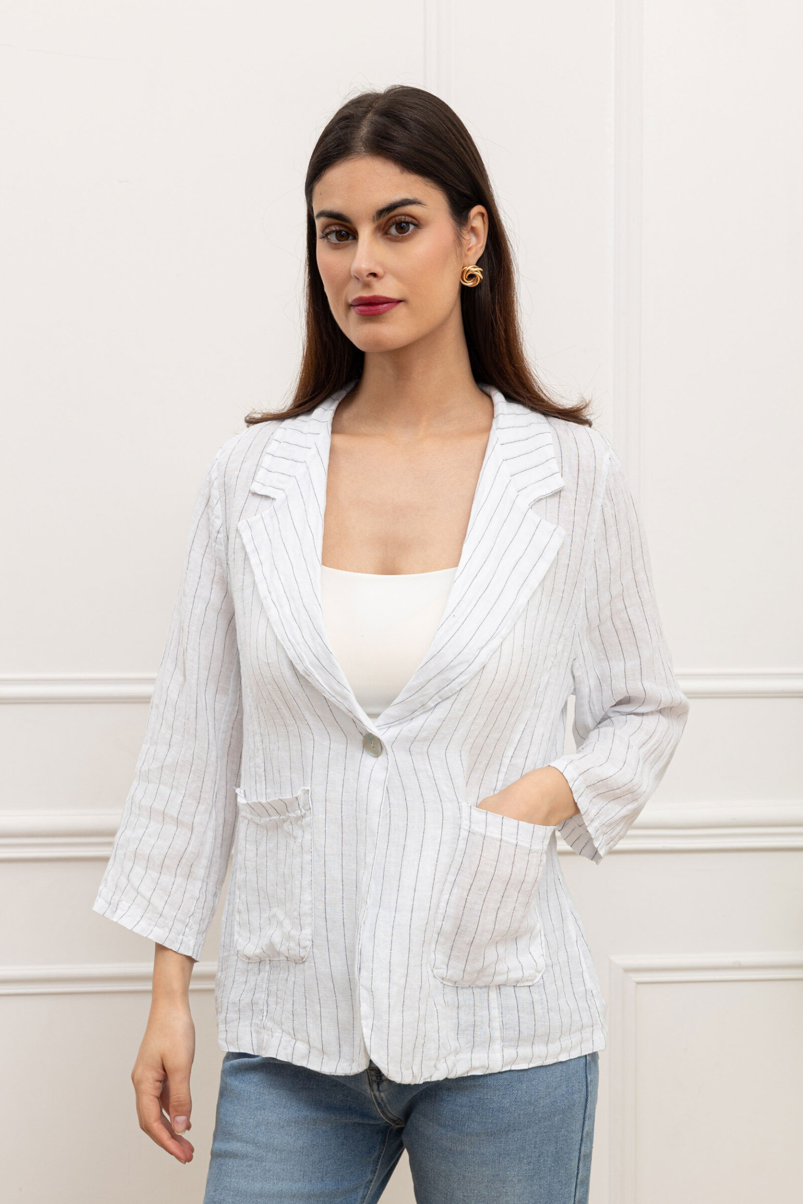 Grossiste Happy Look - Blazer en lin rayé – L’allure naturelle avec une touche sophistiquée