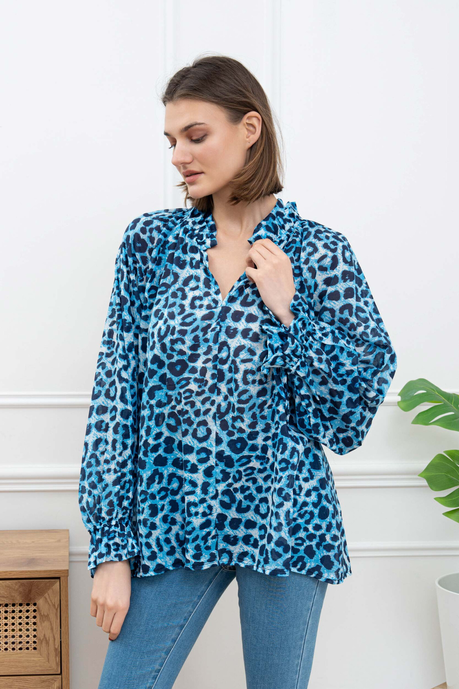 Grossiste Happy Look - Blouse en voile de coton imprimée léopard