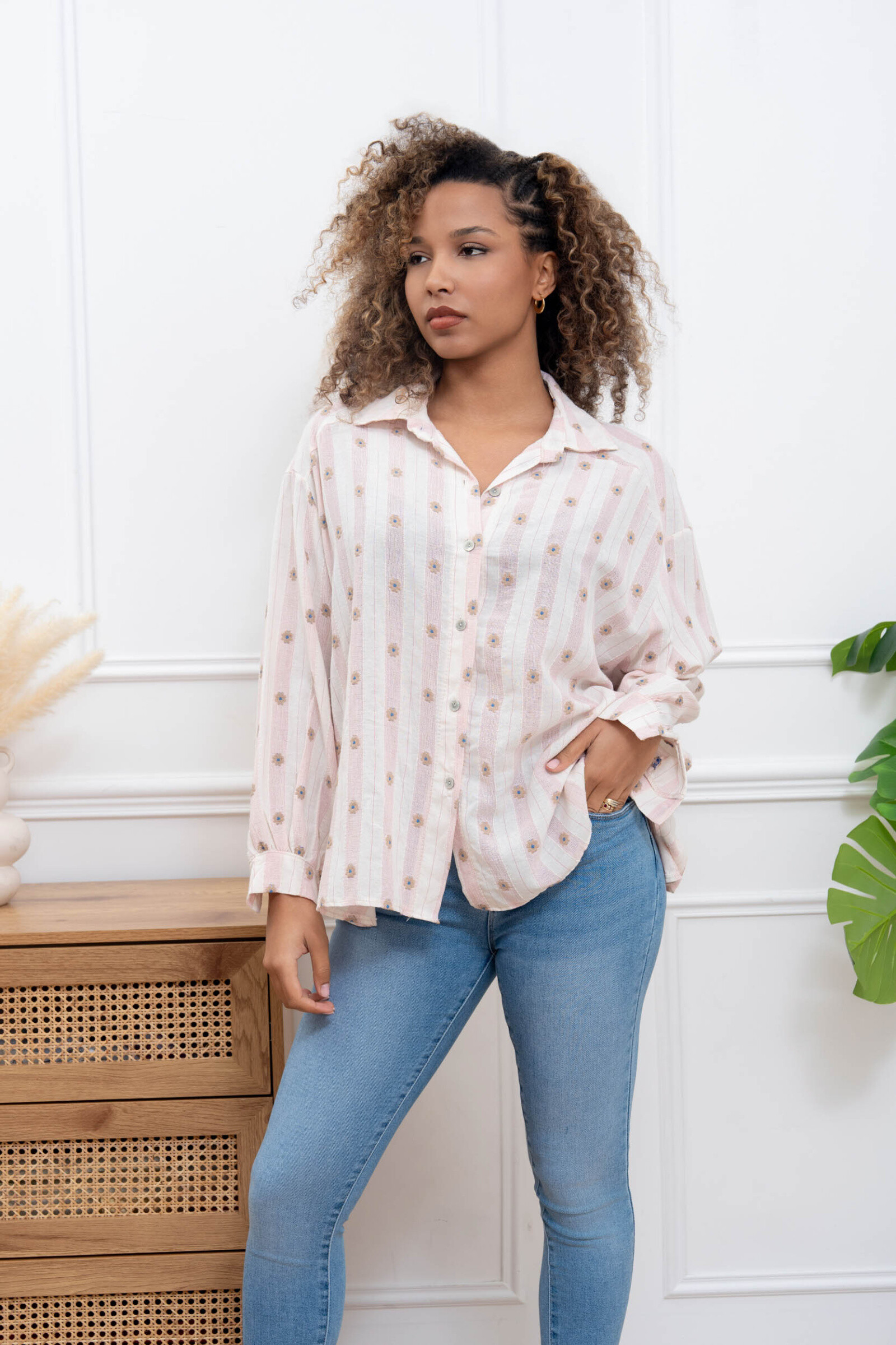 Wholesaler Happy Look - Oversized striped cotton shirt with flower embroidery