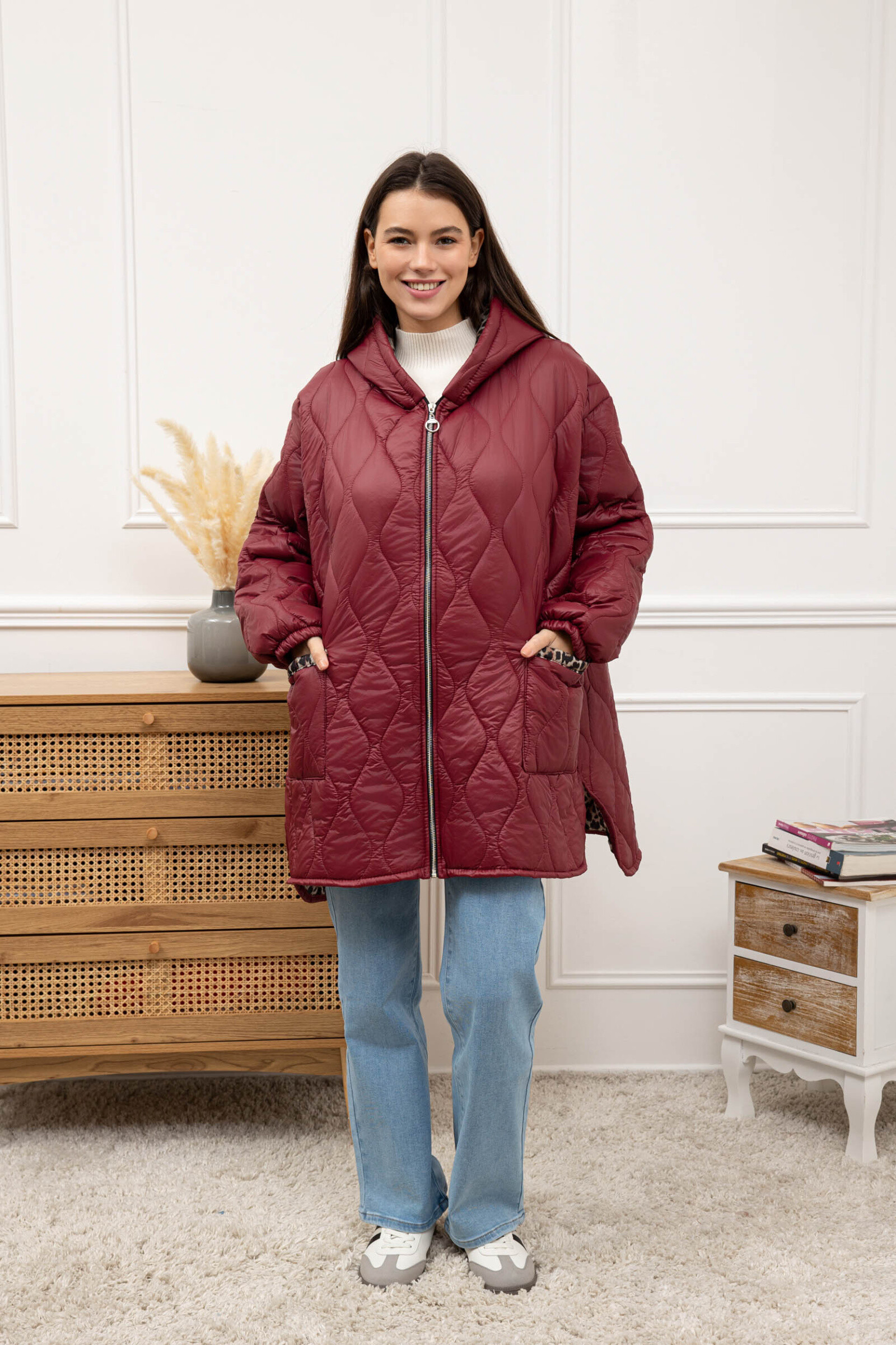 Grossiste Happy Look - Doudoune oversize uni avec détail léopard COLETTE