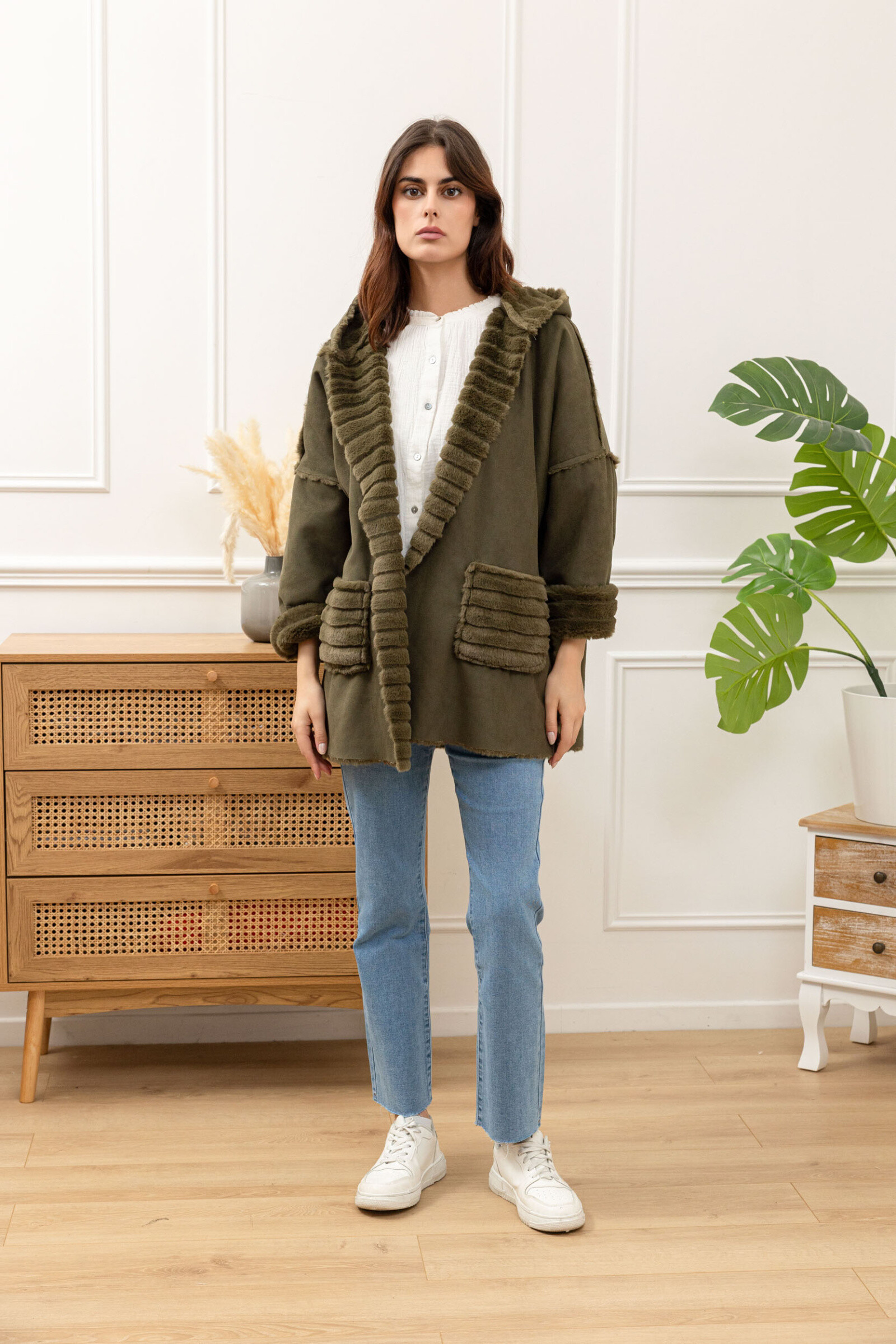 Grossiste Happy Look - Manteau à capuche en fausse fourrure réversible