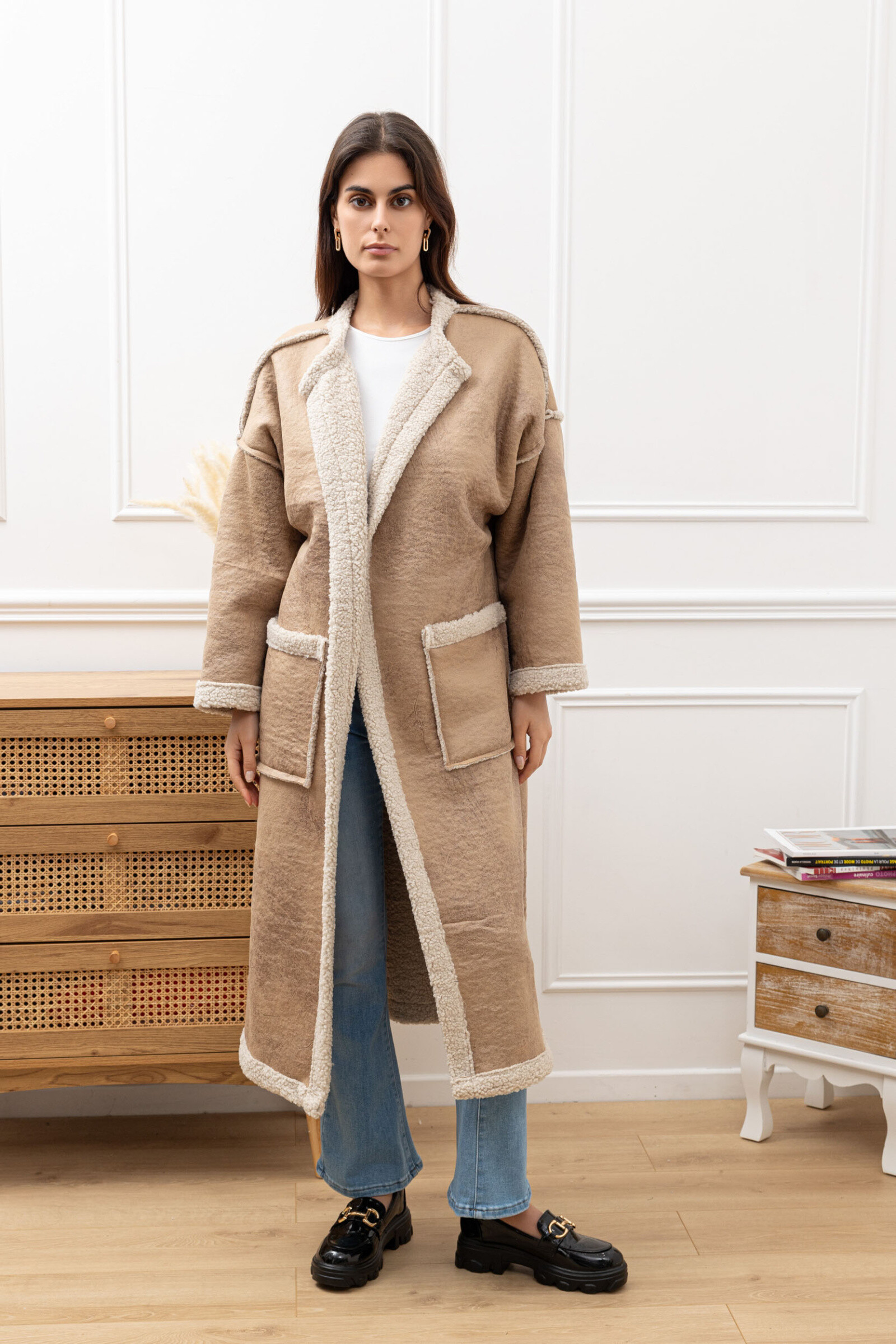 Grossiste Happy Look - Veste longue en moumoute KITSCHY