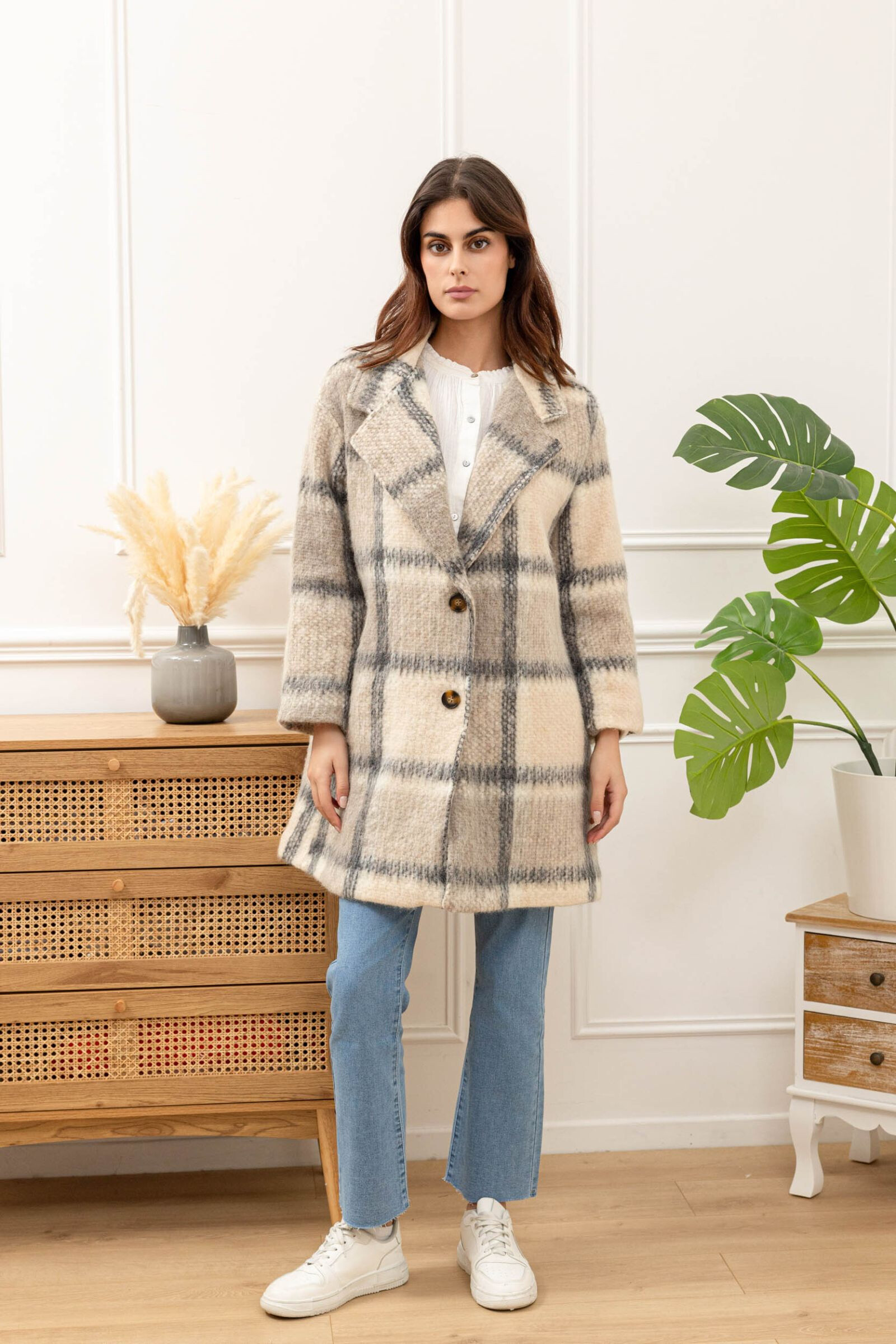 Grossiste Happy Look - Manteau à carreaux en laine mélangé. UNIK