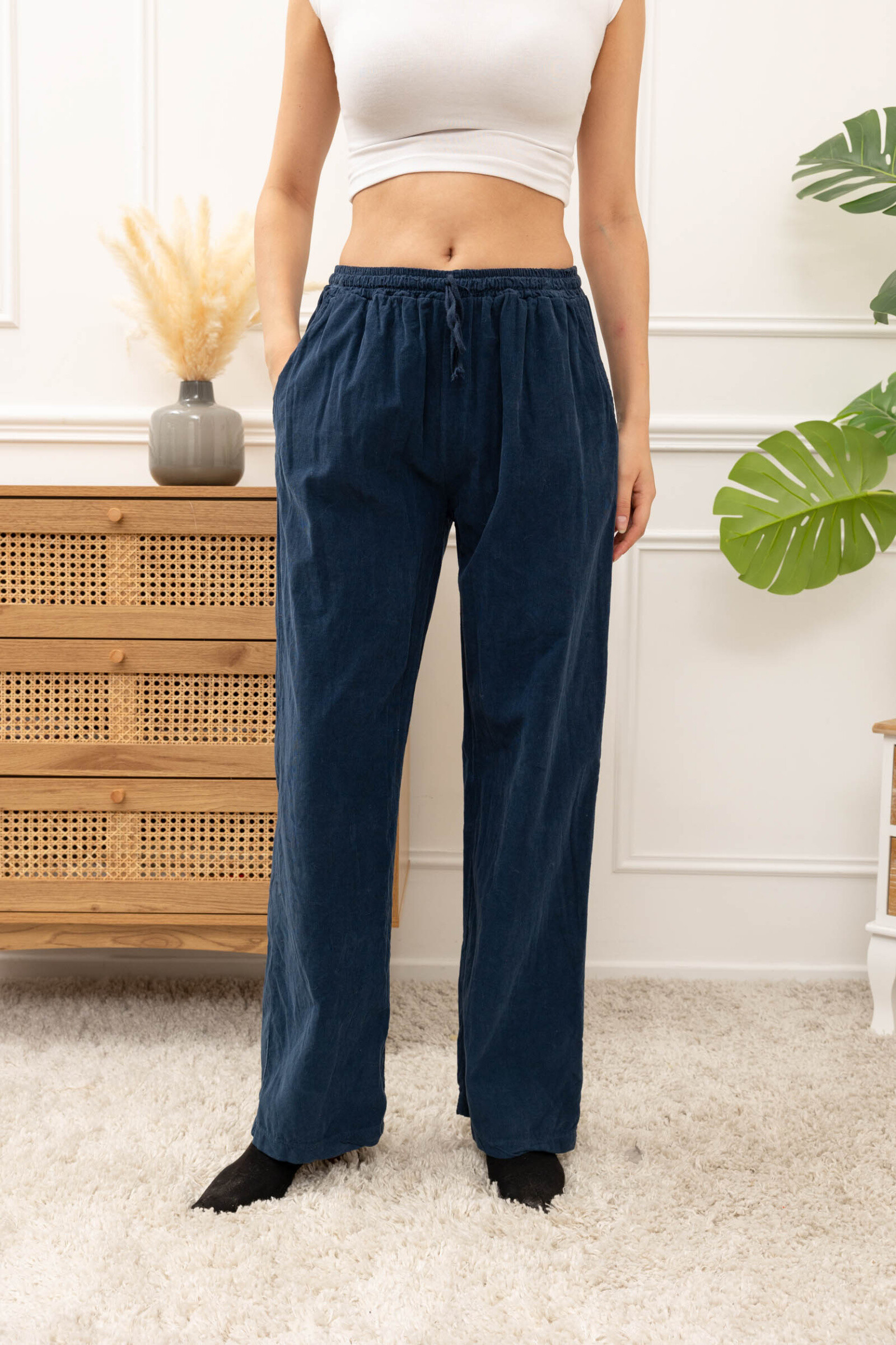 Grossista Happy Look - Pantaloni dritti da donna in velluto a coste – Vita elastica