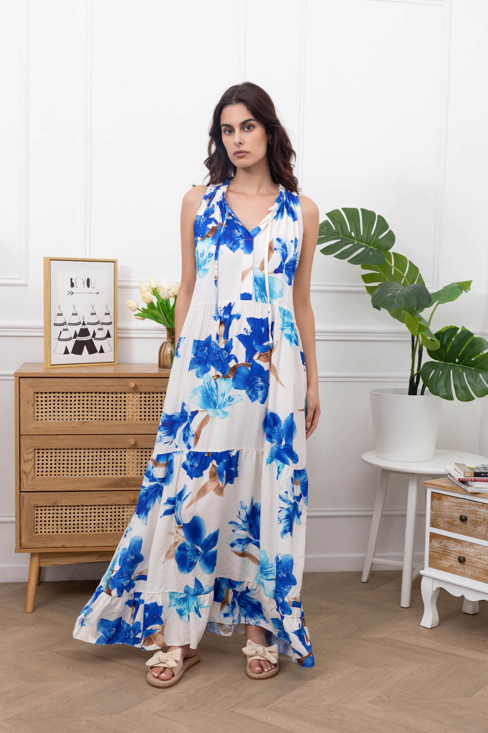 Grossiste Happy Look - Longue robe imprimée floral sans manches